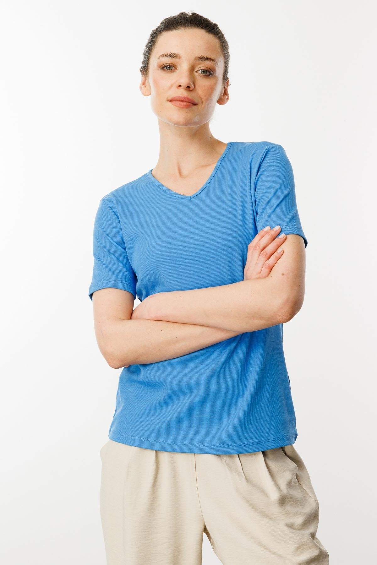 23753Kadın V Yaka Kaşkorse Pamuk T-shirt Mavi