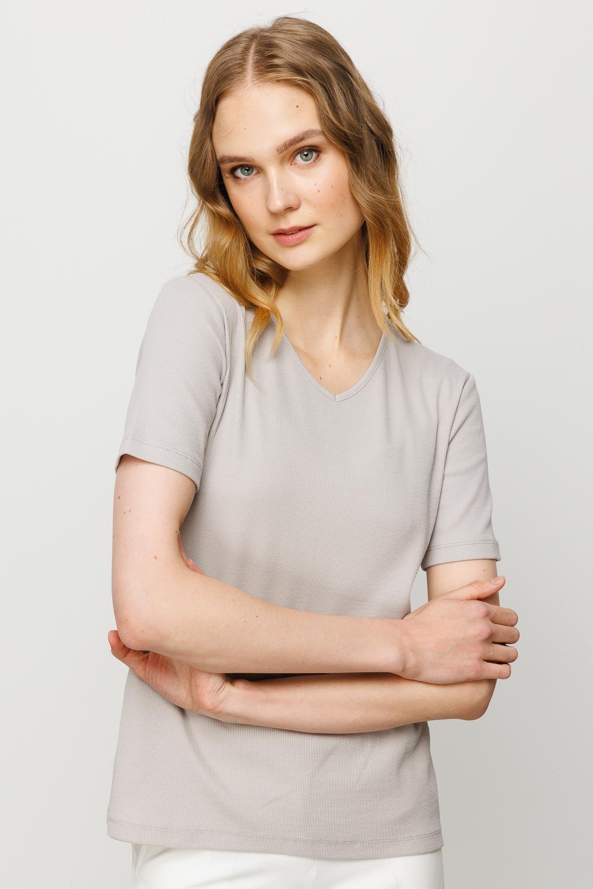 23753Kadın V Yaka Kaşkorse Pamuk T-shirt Taş