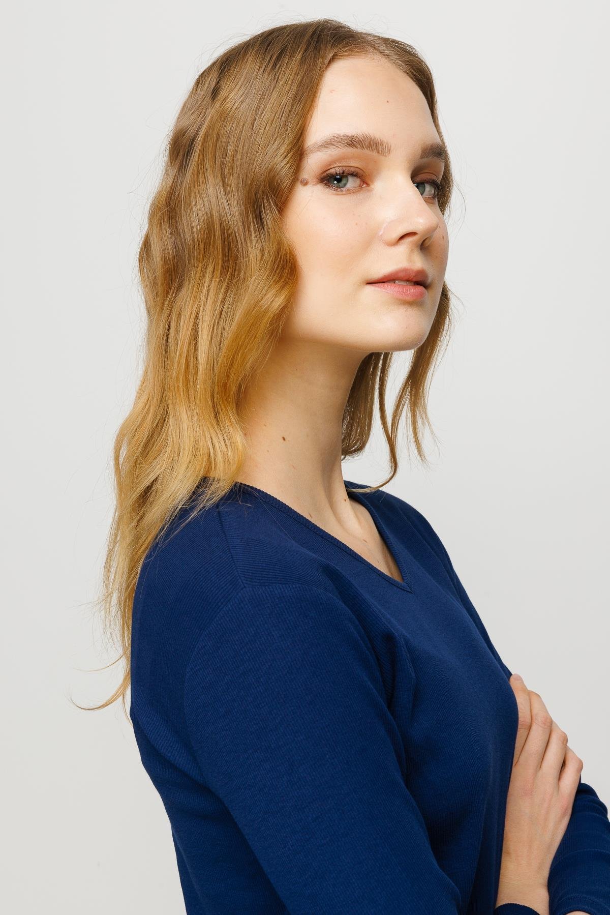 23754Kadın V Yaka Kaşkorse Pamuklu  Bluz Lacivert