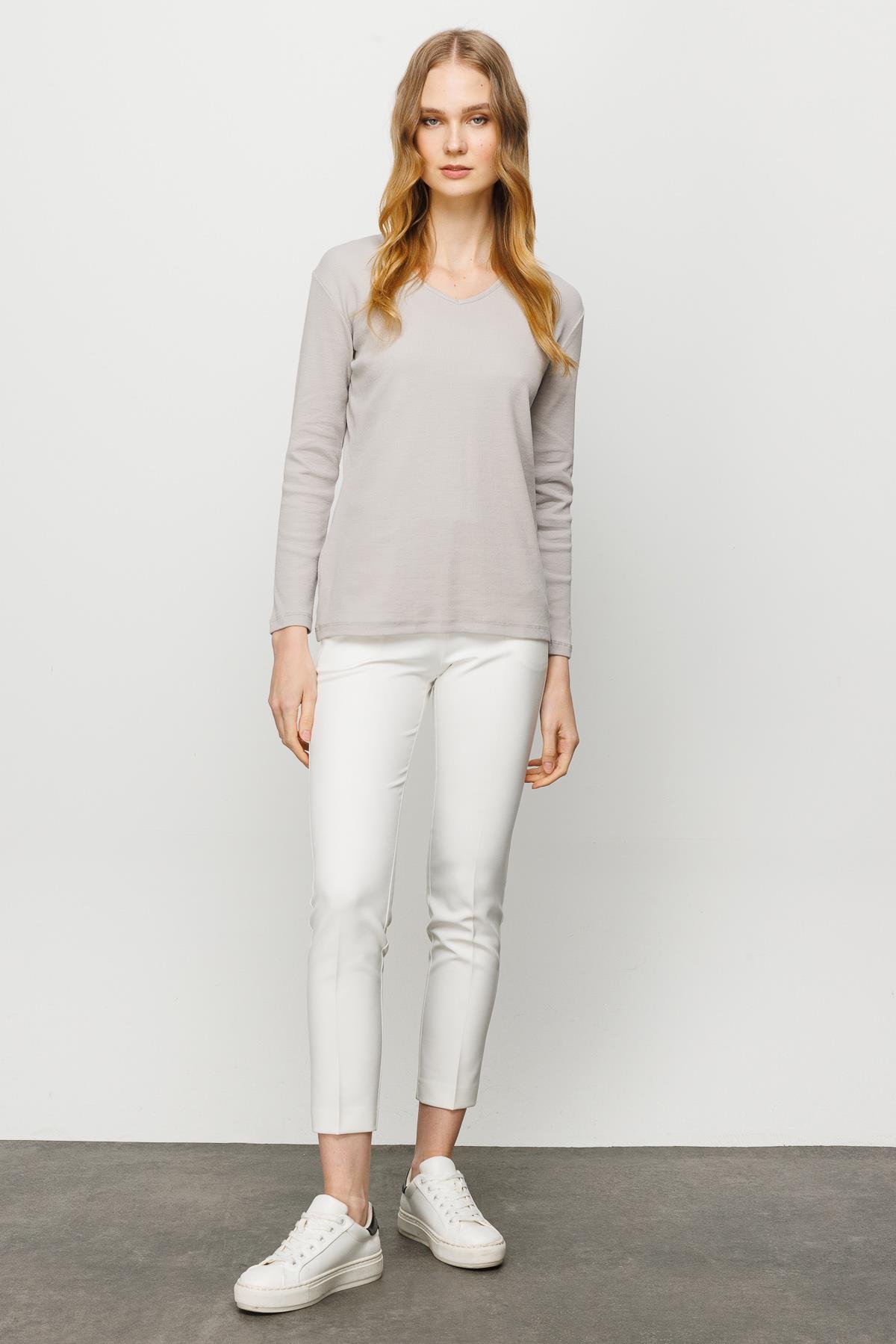 23754Kadın V Yaka Kaşkorse Pamuklu  Bluz Taş