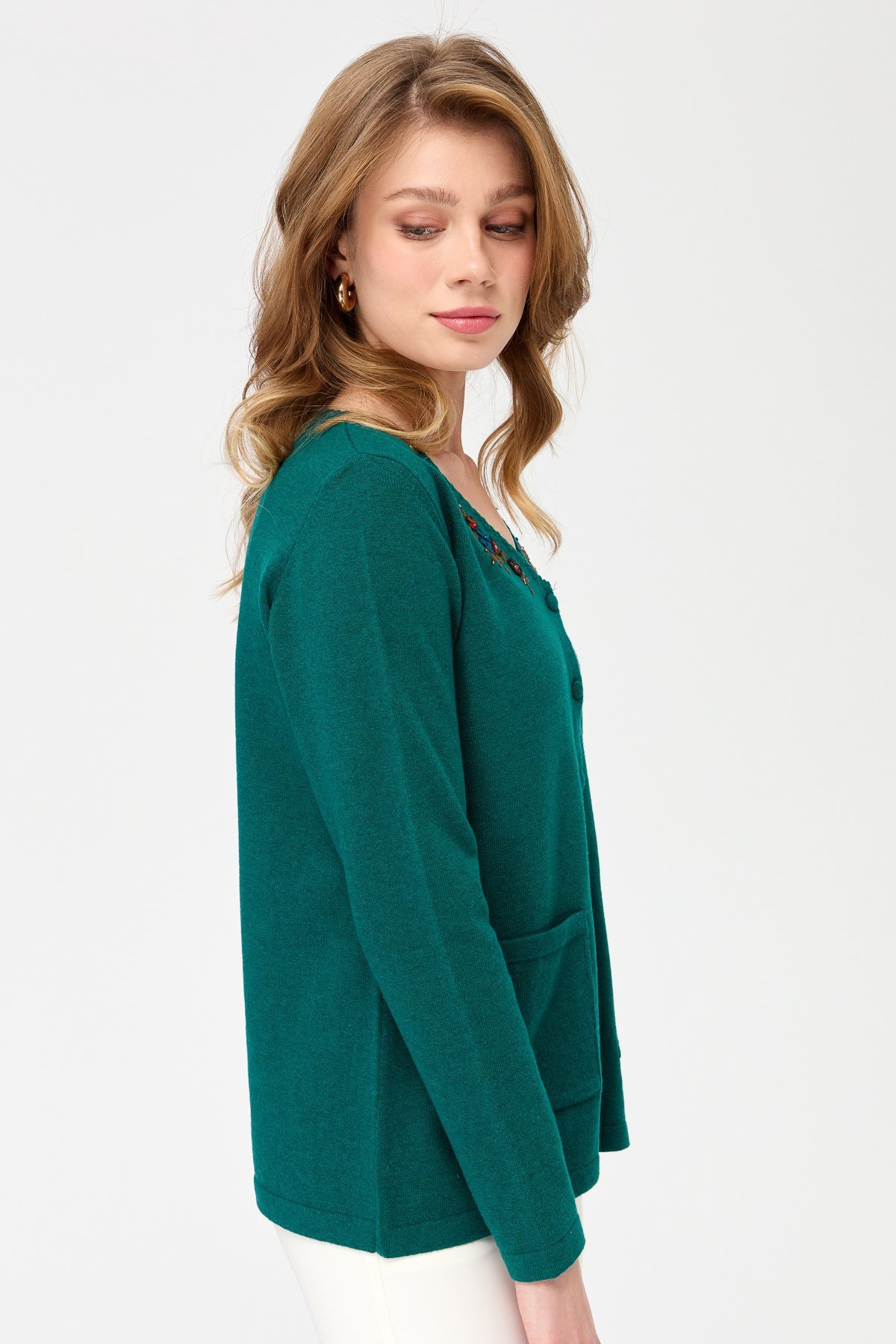 23004Женская шерстяная куртка с v-образным вырезом и кружевной вышивкой