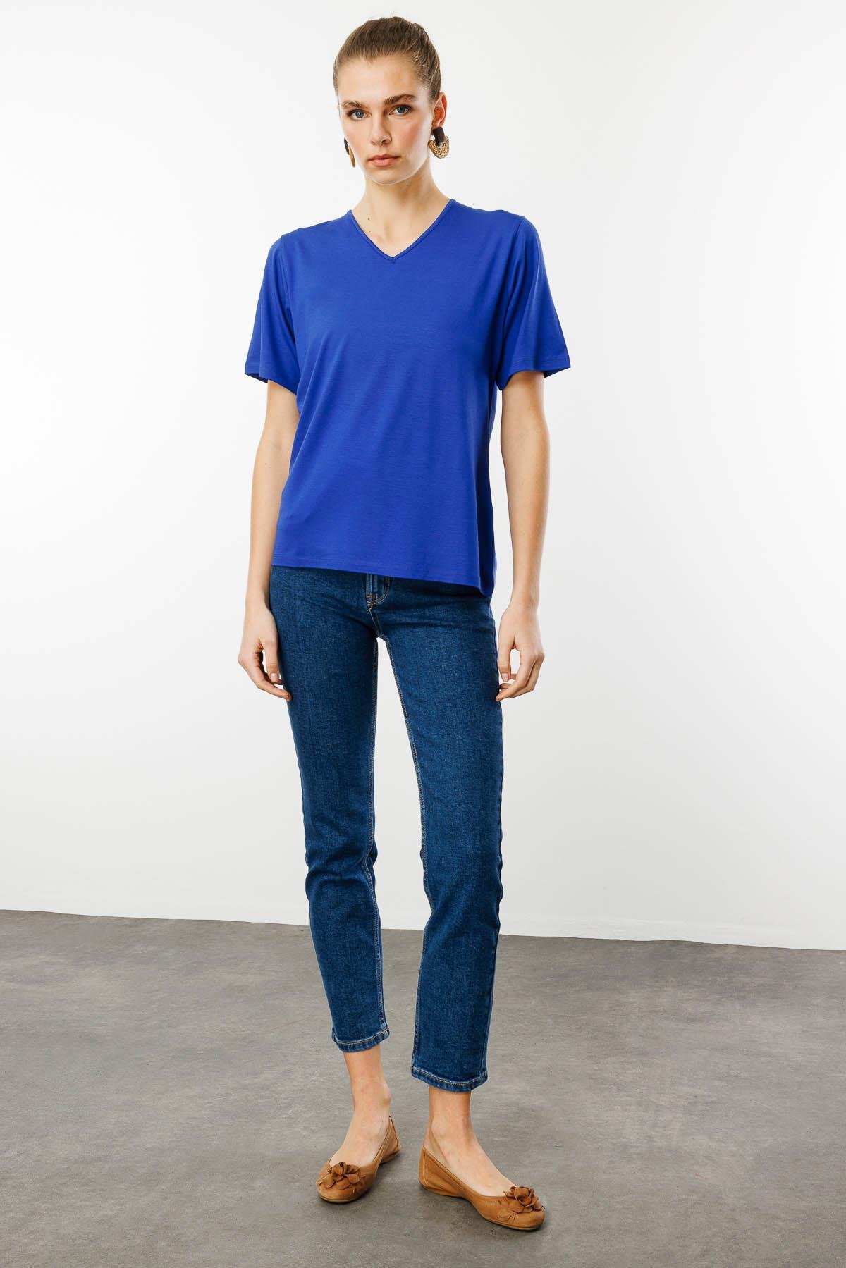 23788Kadın V Yaka Kısa Kollu Penye T-Shirt Saks