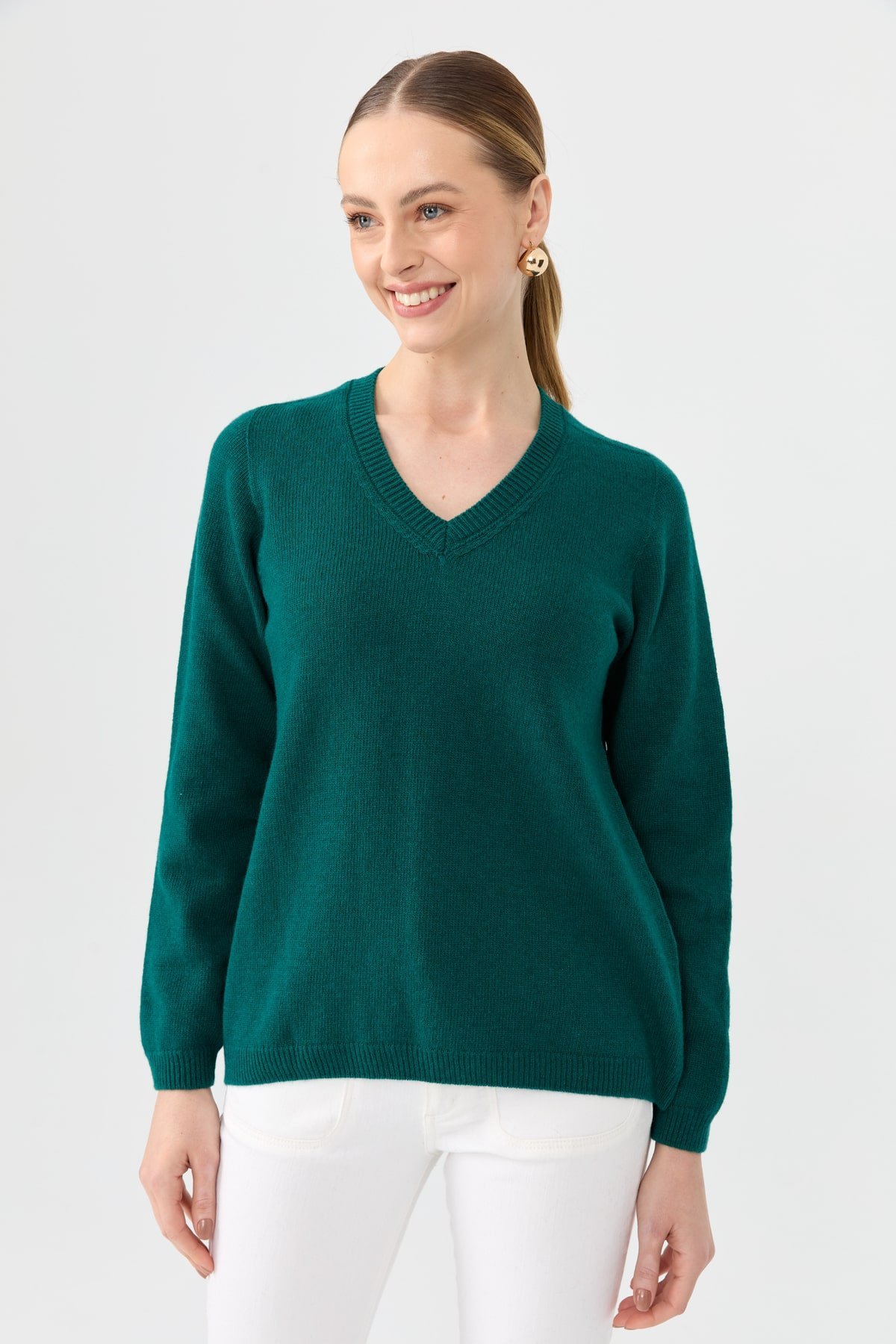 23165Kadın V Yaka Klasik Yün Kazak K.Ö.başı