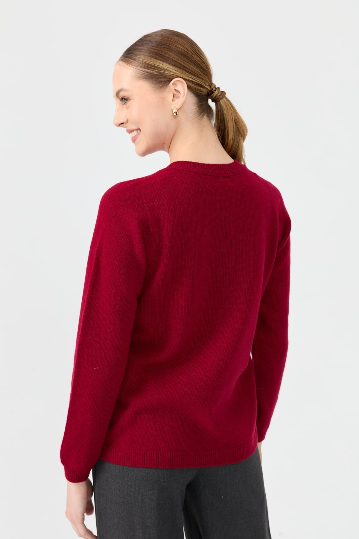 23165Kadın V Yaka Klasik Yün Kazak V.Çürüğü