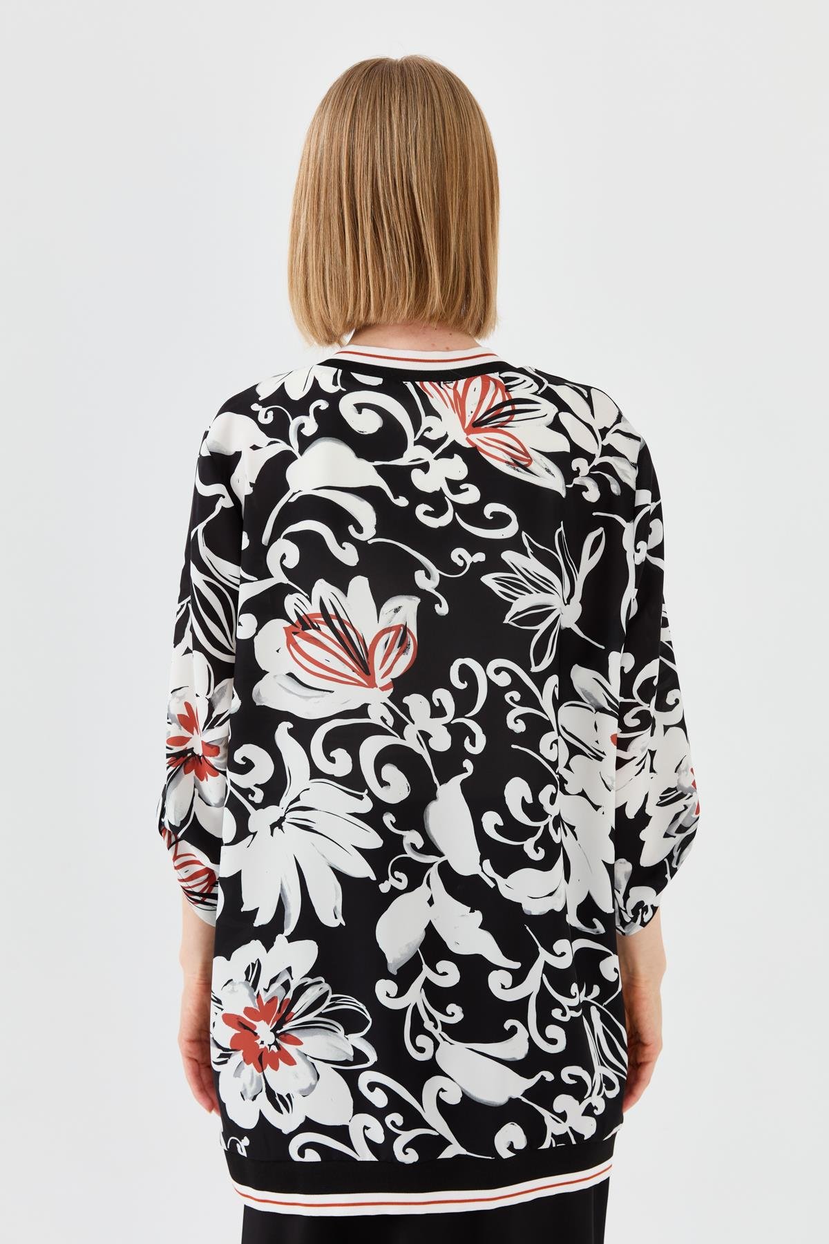 23480Kadın V Yaka Kolu ve Yakası Triko Ribanalı Bluz Siyah