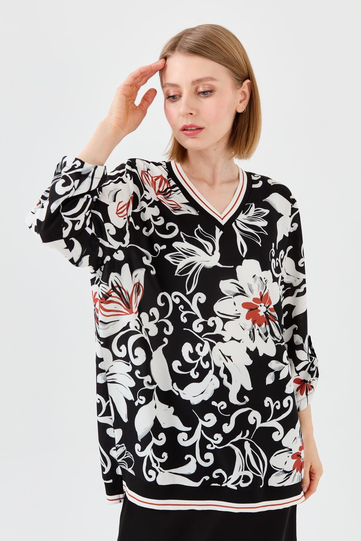 23480Kadın V Yaka Kolu ve Yakası Triko Ribanalı Bluz Siyah