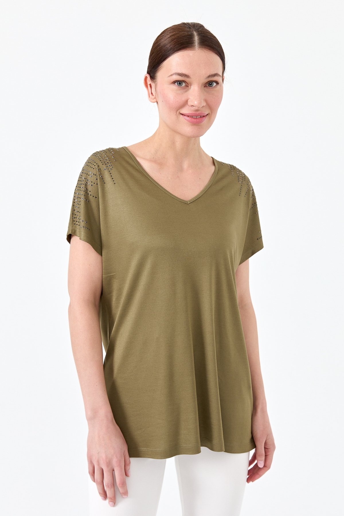 23455Kadın V Yaka Omuzları Taşlı Penye T-shirt Haki