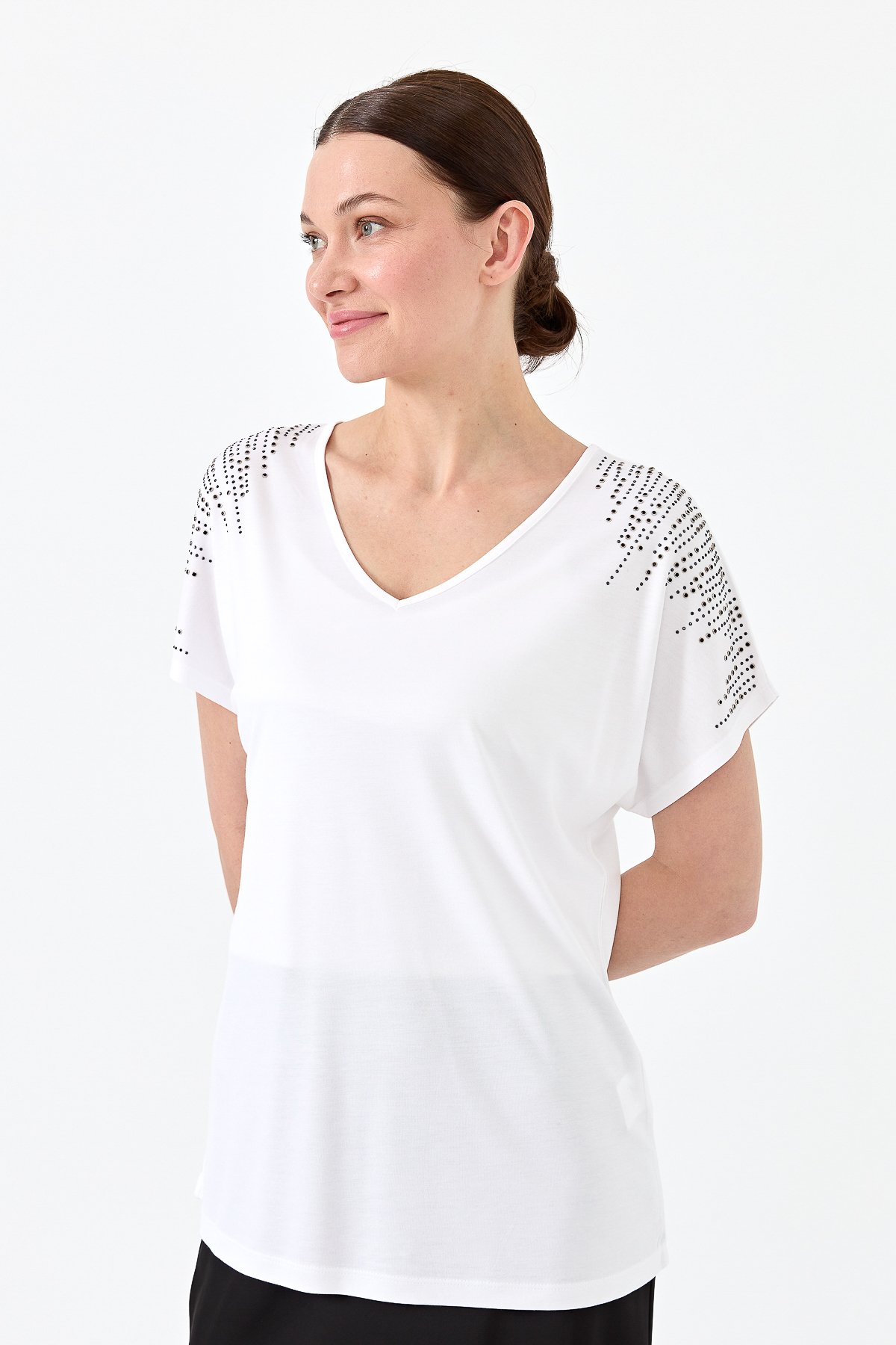 23455Kadın V Yaka Omuzları Taşlı Penye T-shirt Beyaz
