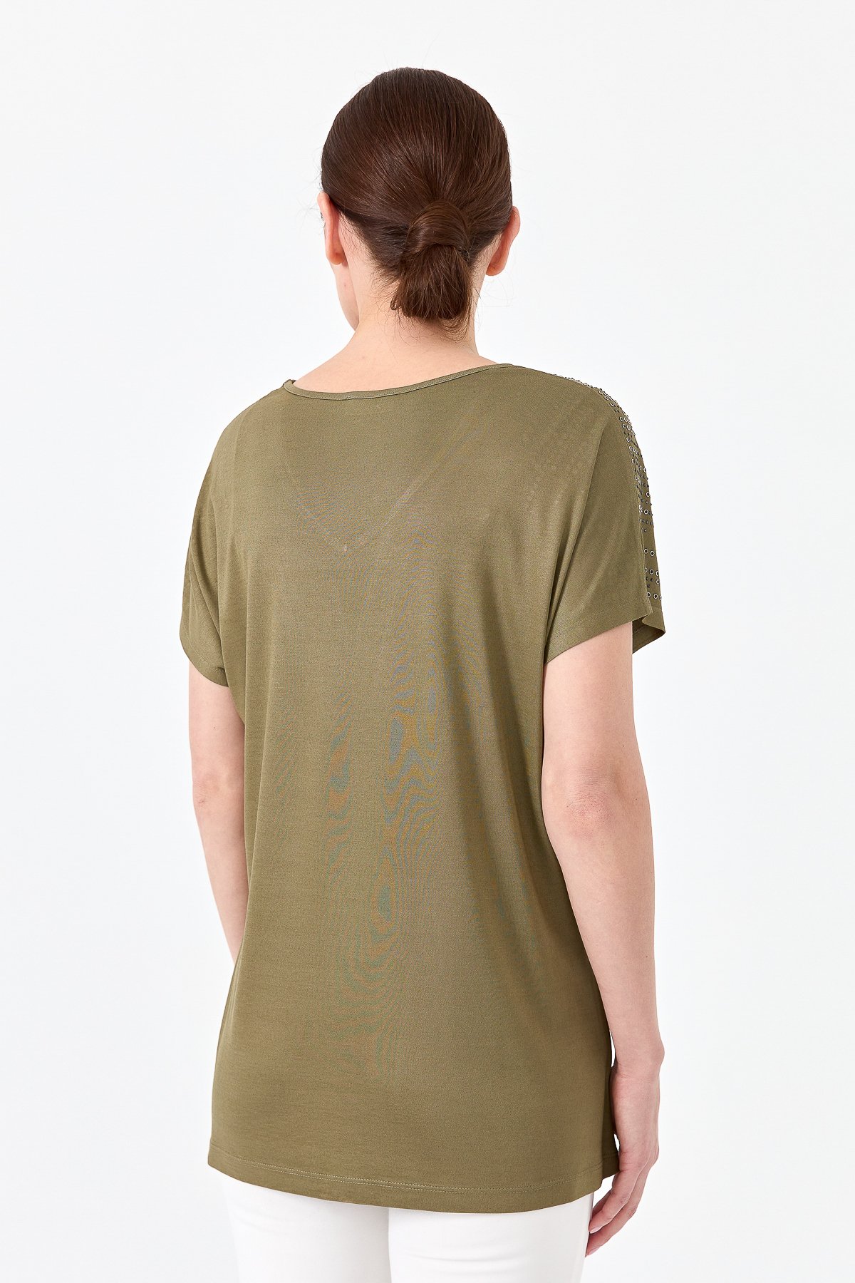 23455Kadın V Yaka Omuzları Taşlı Penye T-shirt Haki