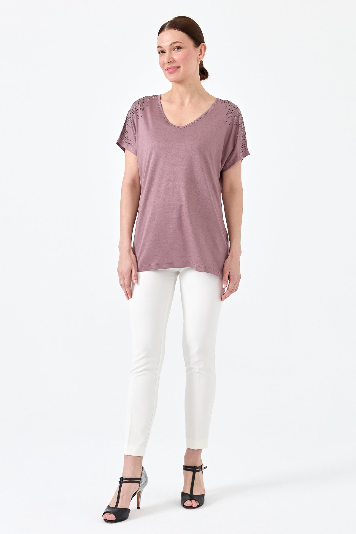 23455Kadın V Yaka Omuzları Taşlı Penye T-shirt Mürdüm