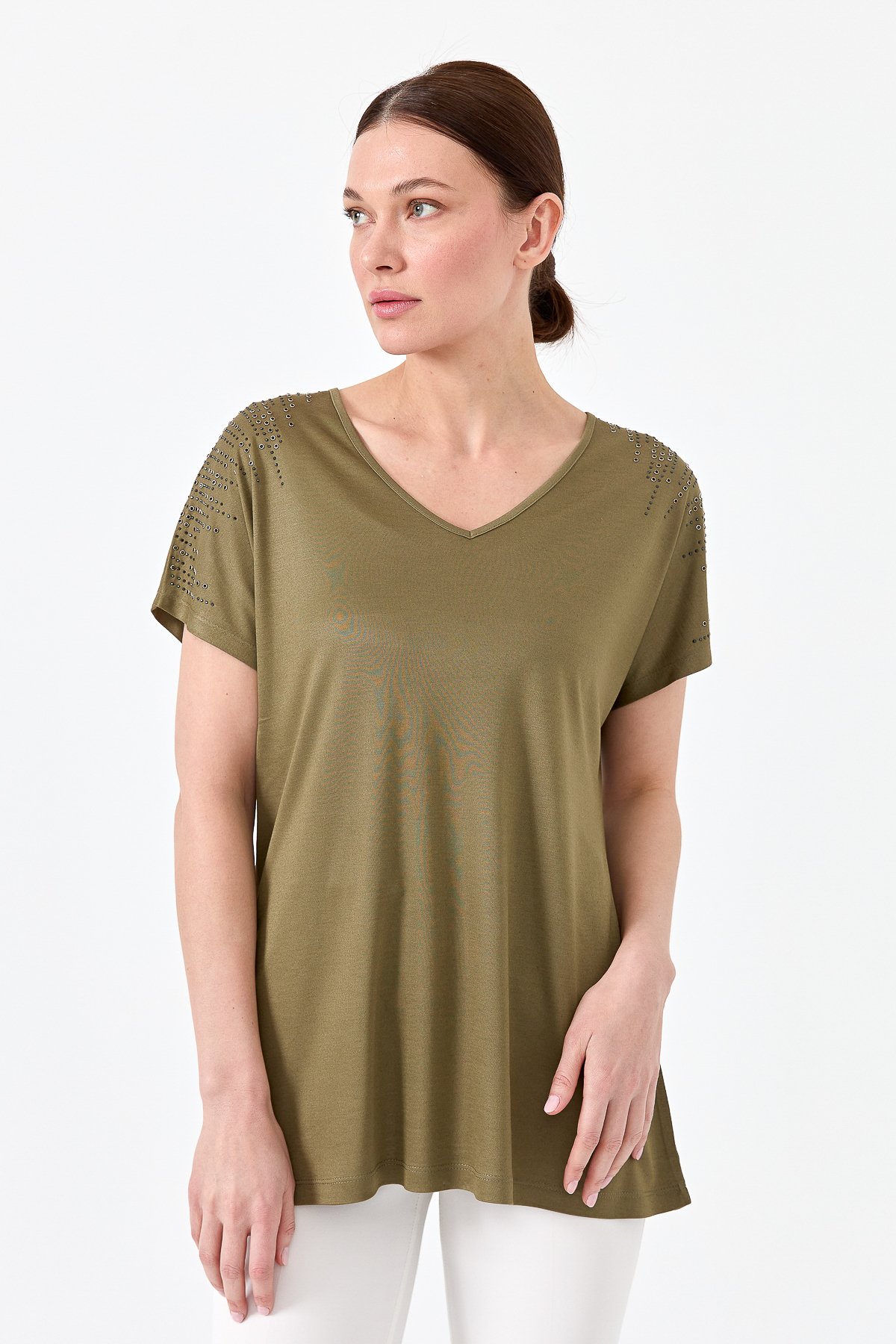 23455Kadın V Yaka Omuzları Taşlı Penye T-shirt Haki