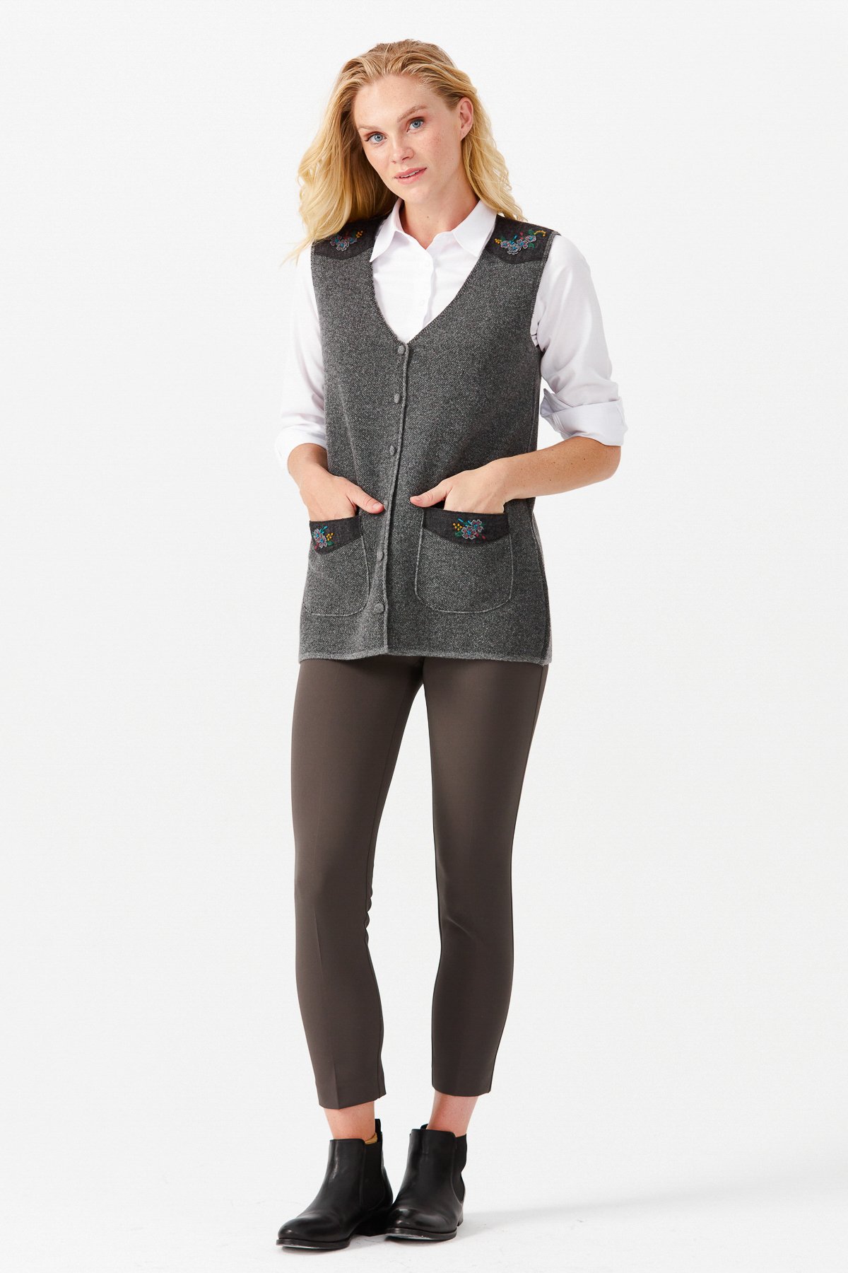 22114Женский жилет на пуговицах с v-образным вырезом и карманом на плече с отделкой , дымчатый