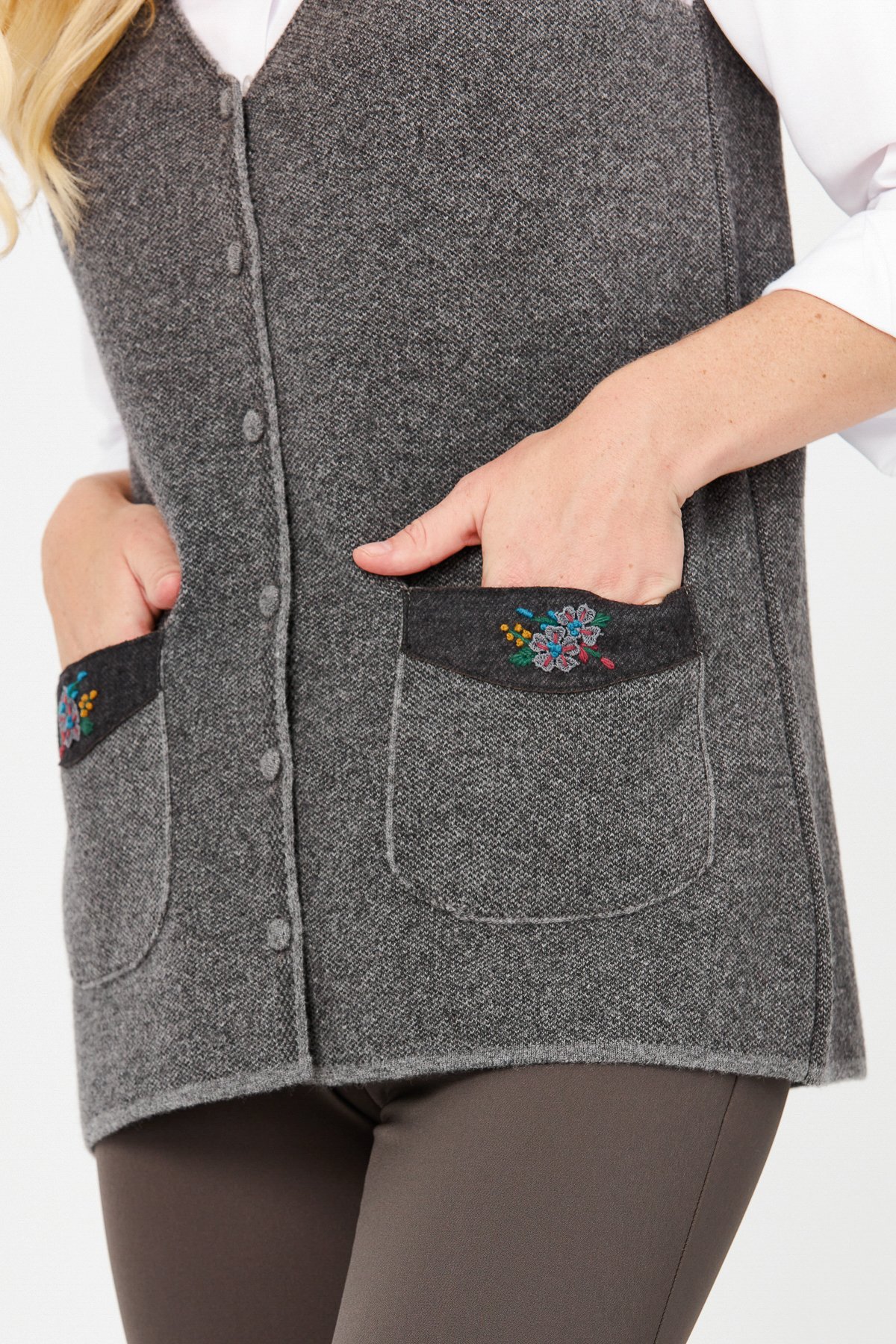 22114Женский жилет на пуговицах с v-образным вырезом и карманом на плече с отделкой , дымчатый