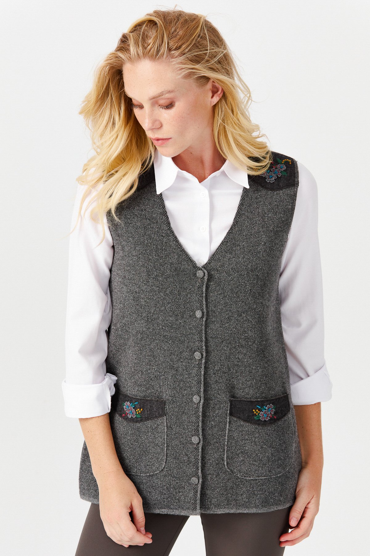22114Женский жилет на пуговицах с v-образным вырезом и карманом на плече с отделкой , дымчатый