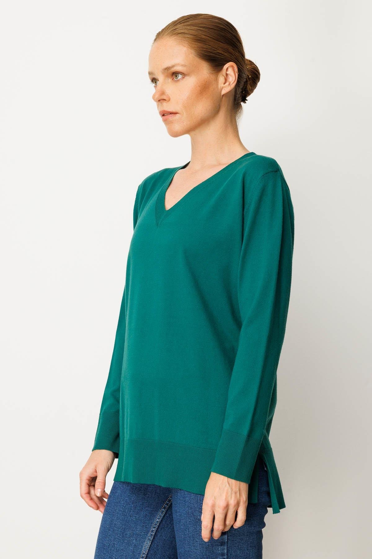 22364Kadın V Yaka Önü Arkası Yırtmaçlı Kazak Ö.Başı