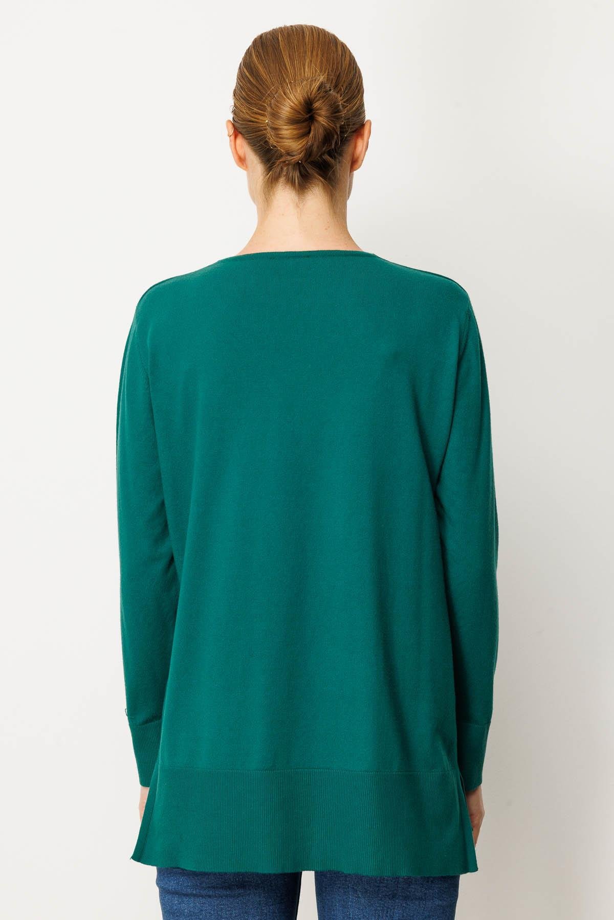 22364Kadın V Yaka Önü Arkası Yırtmaçlı Kazak Ö.Başı