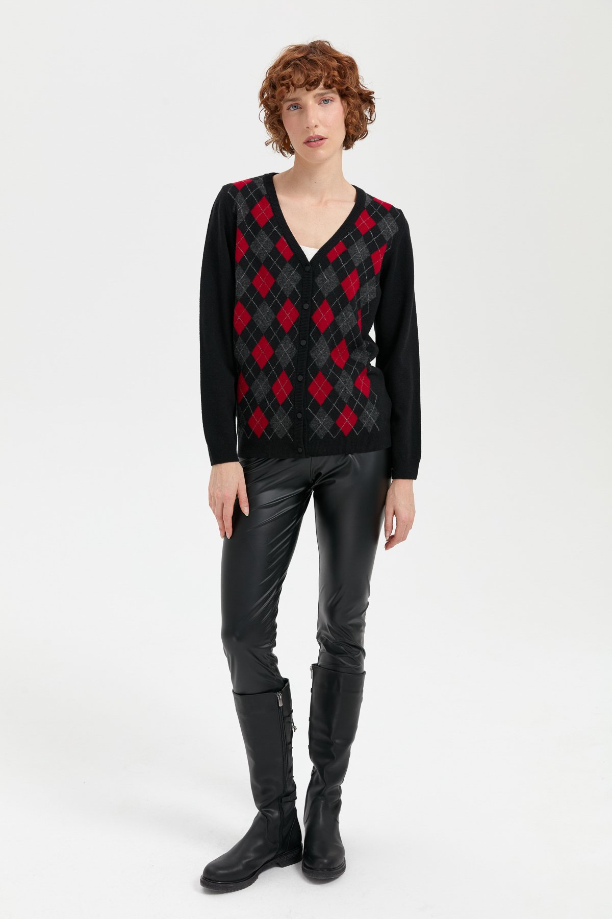 24040Kadın V Yaka Önü Baklavalı Hırka Siyah