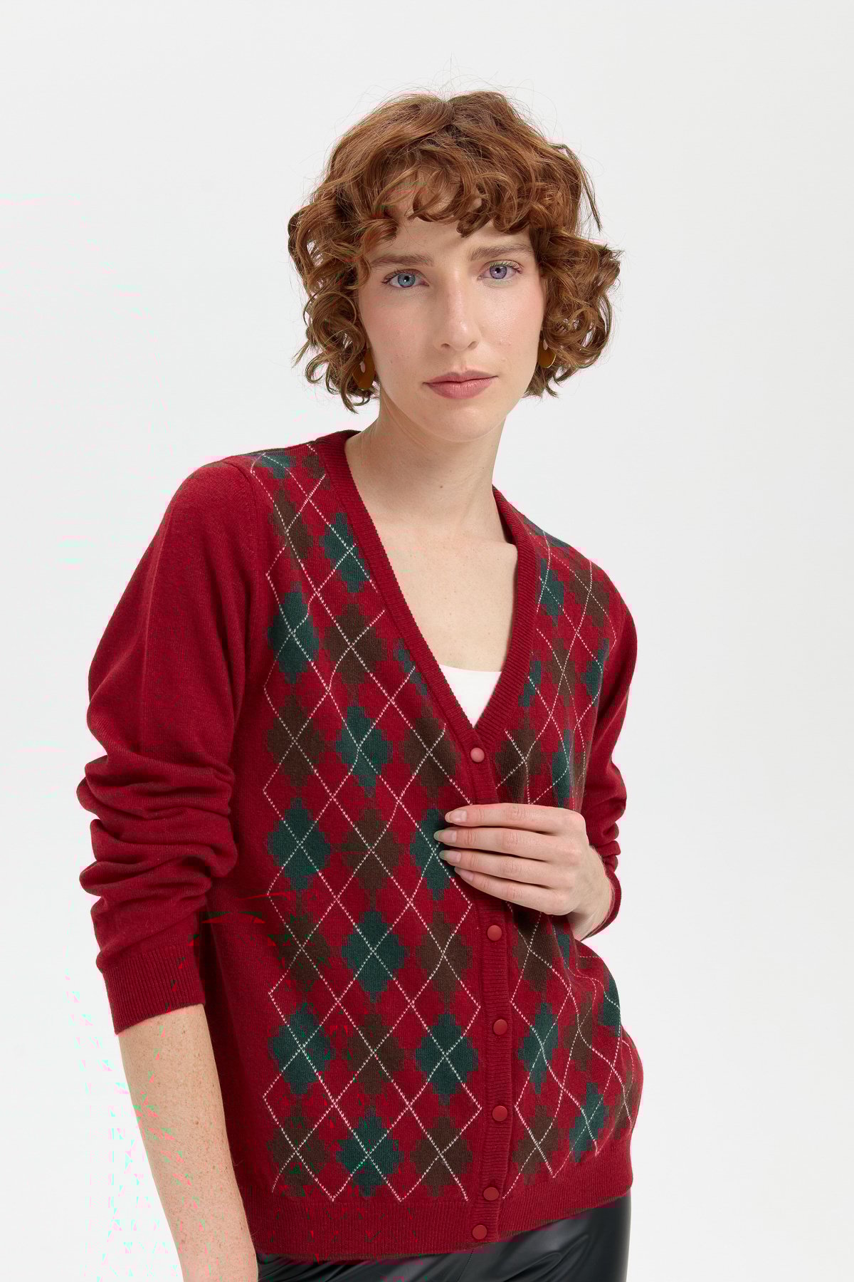 24040Kadın V Yaka Önü Baklavalı Hırka V.Kırmızı