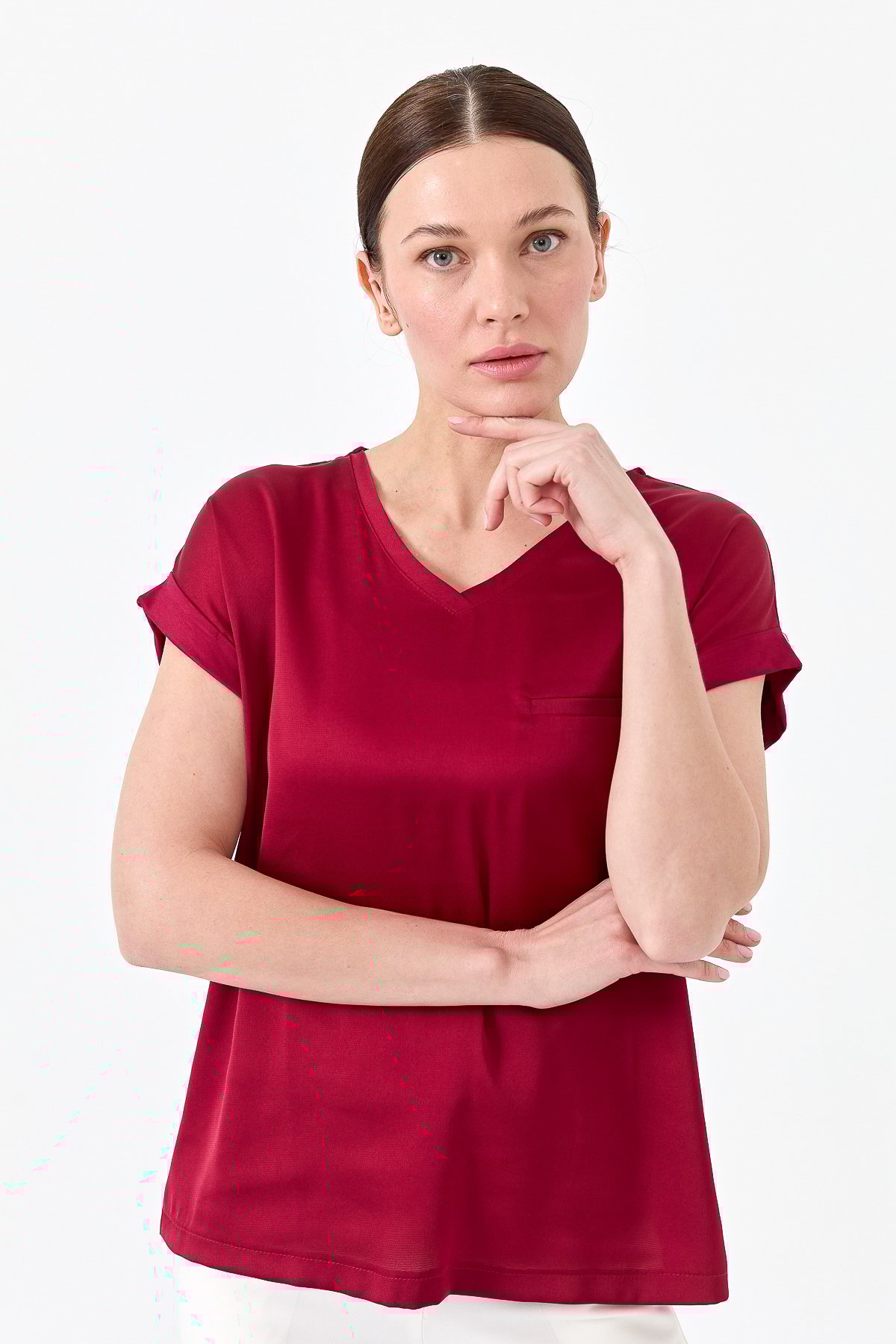 22706Kadın V Yaka Önü Saten Bluz Bordo