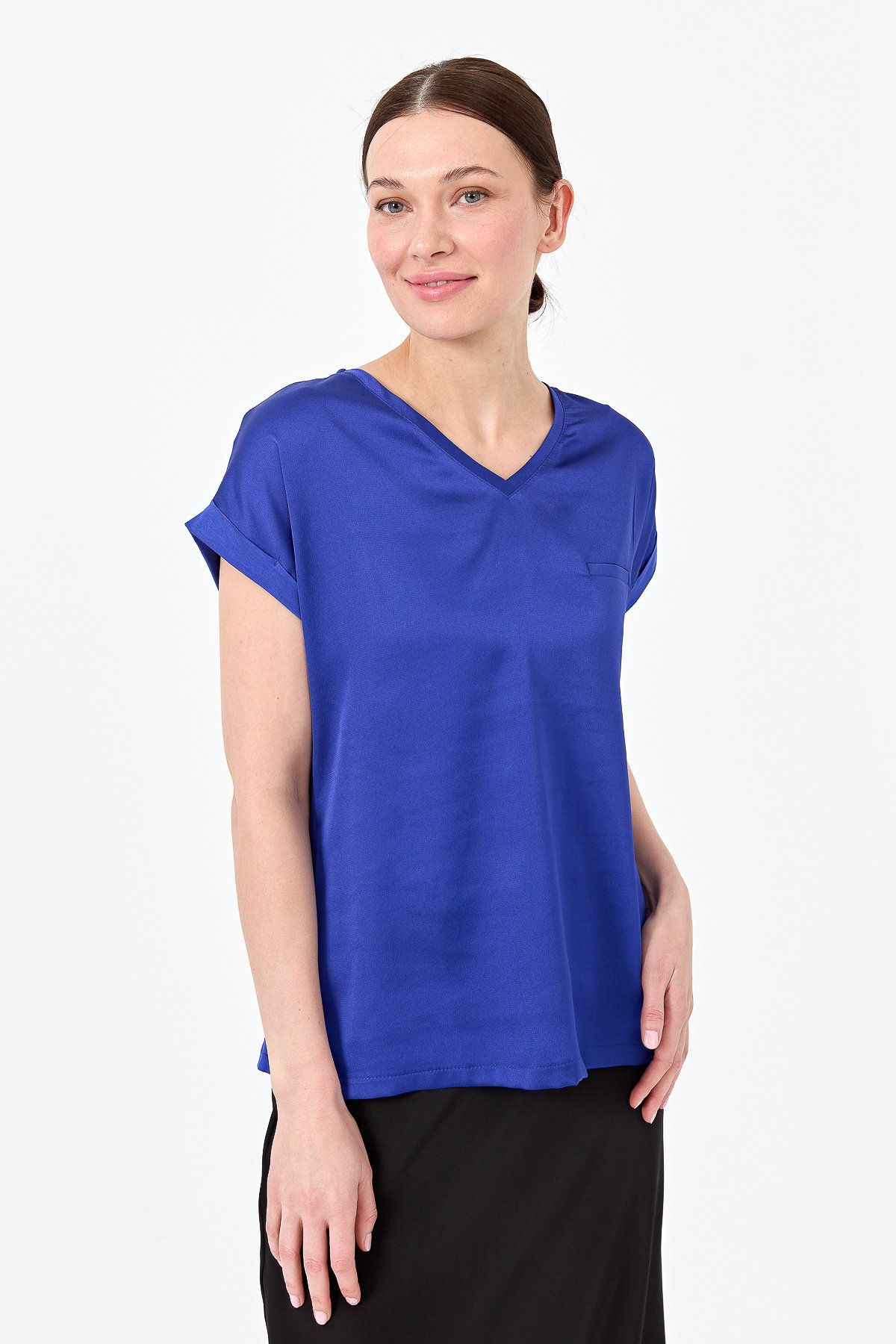 22706Kadın V Yaka Önü Saten Bluz Saks