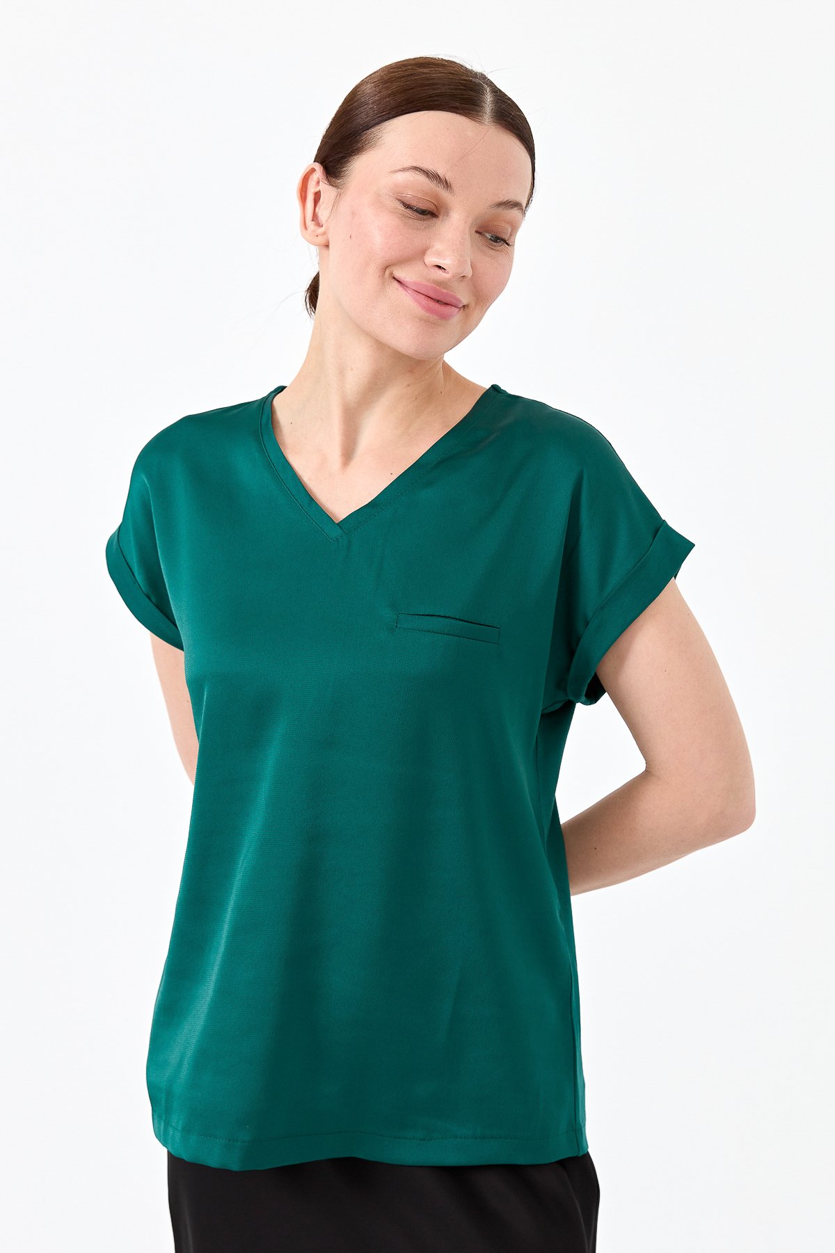 22706Kadın V Yaka Önü Saten Bluz Yeşil