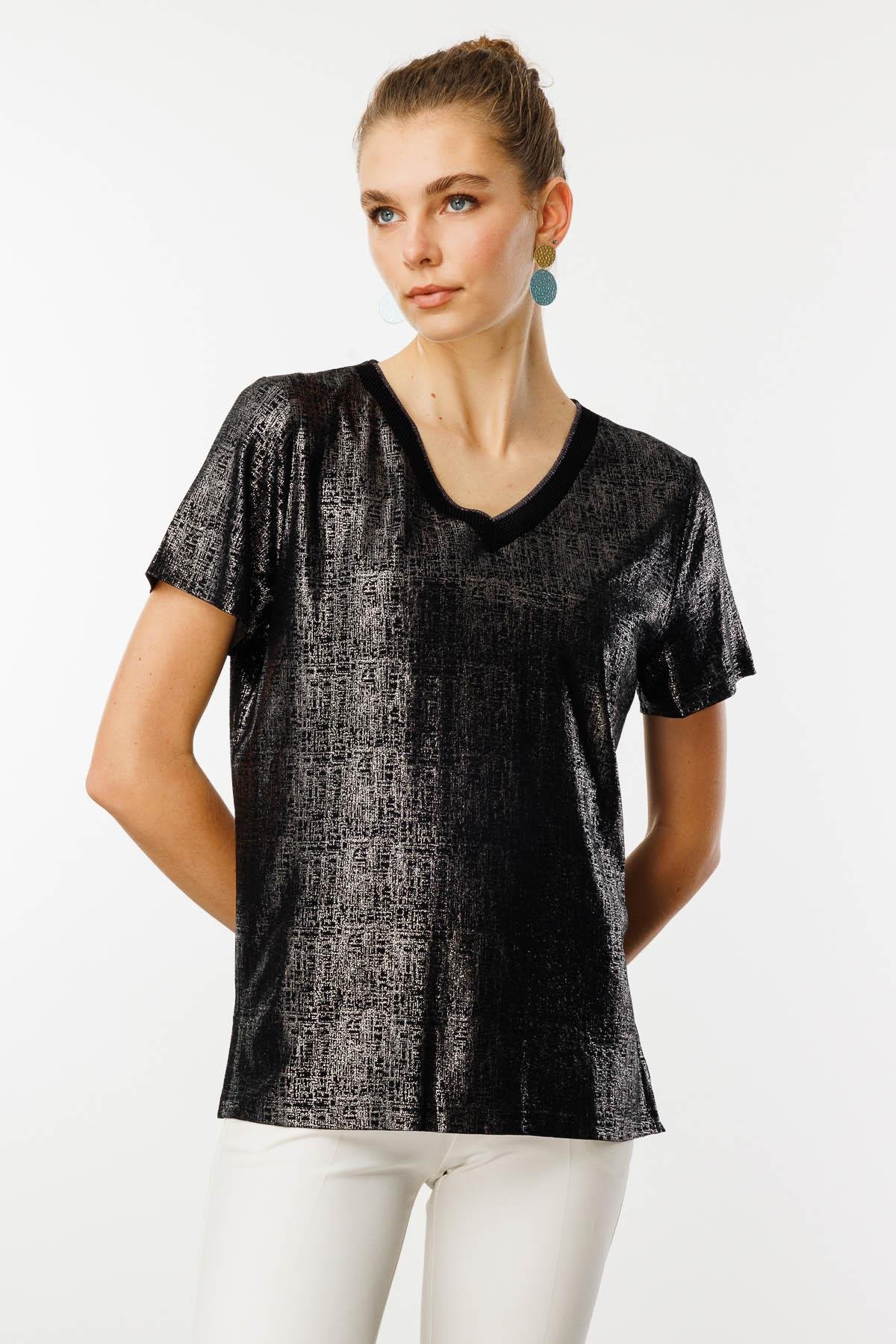 25812Kadın V Yaka Parlak Baskılı Penye T-Shirt Siyah