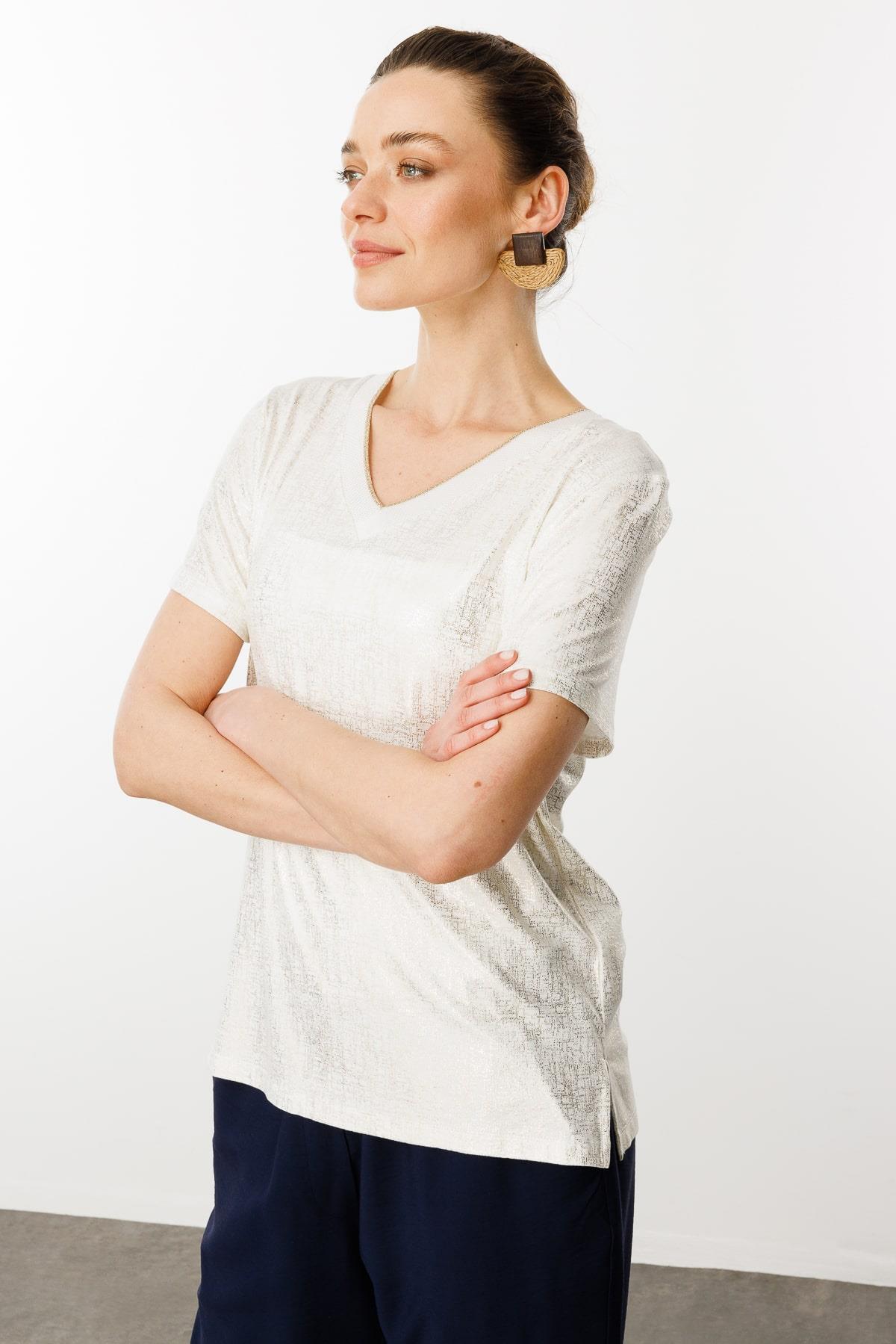 25812Kadın V Yaka Parlak Baskılı Penye T-Shirt Beyaz