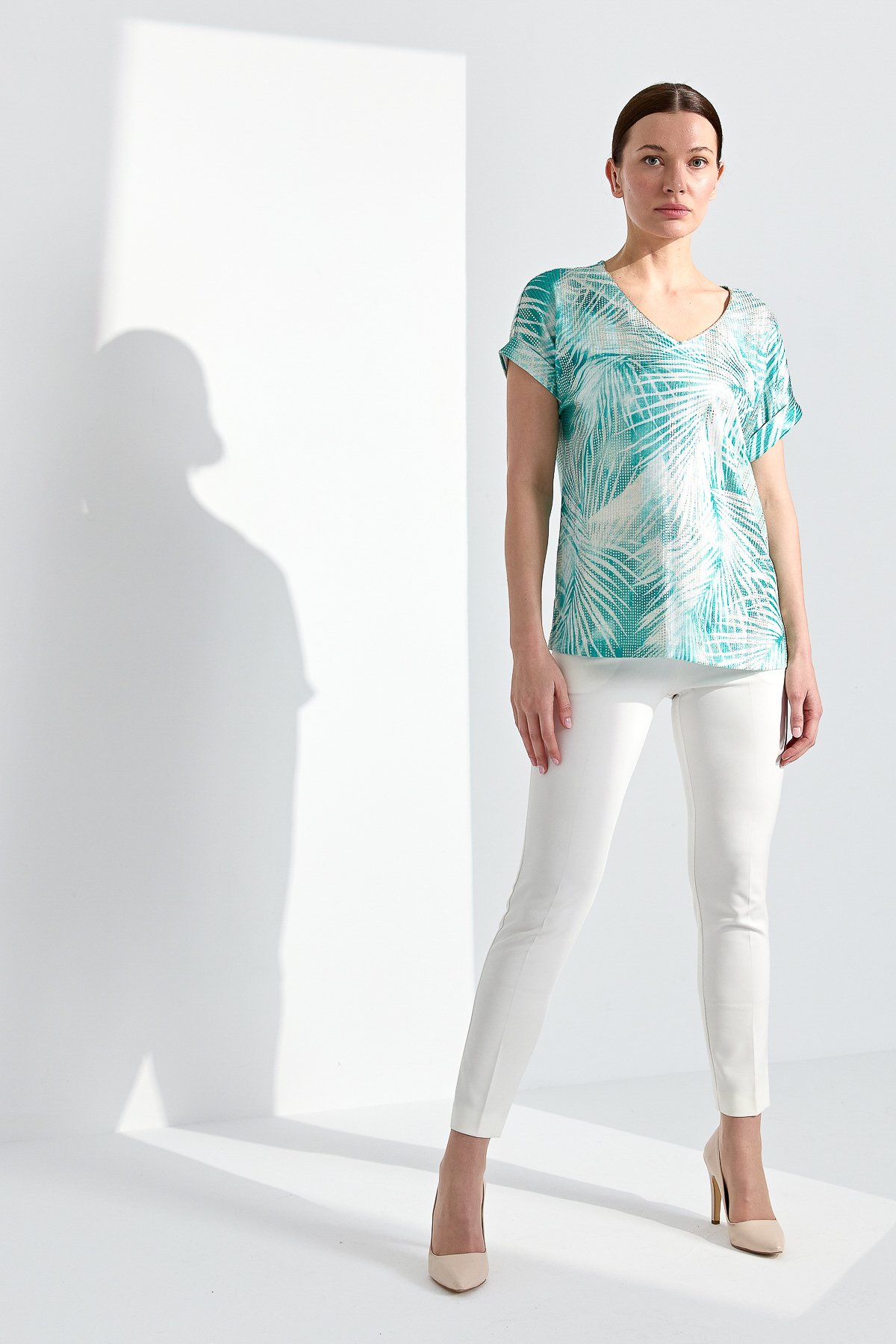 23460Kadın V Yaka Parlak Kumaş Penye Bluz Yeşil