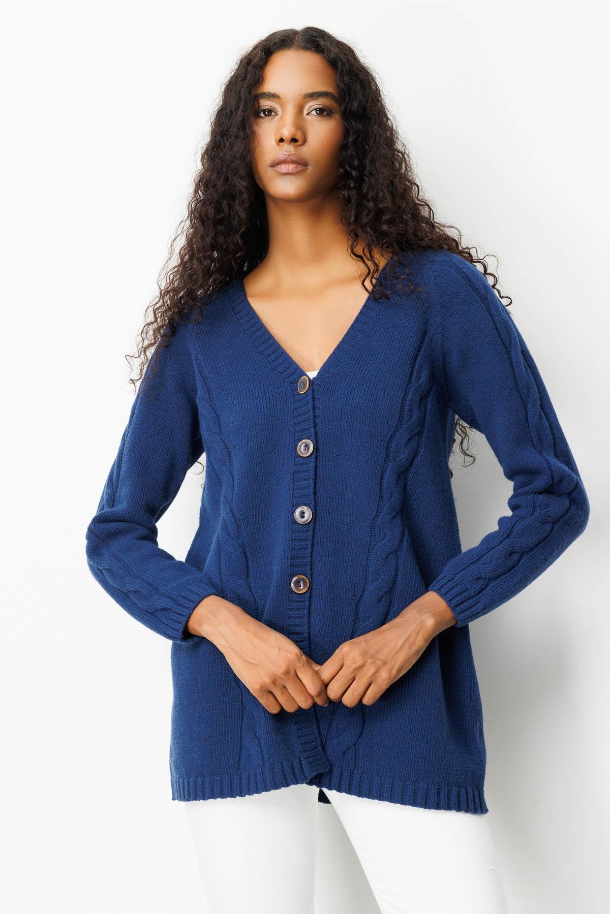 25178Kadın V Yaka Saç Örgülü Uzun Yün Hırka İndigo