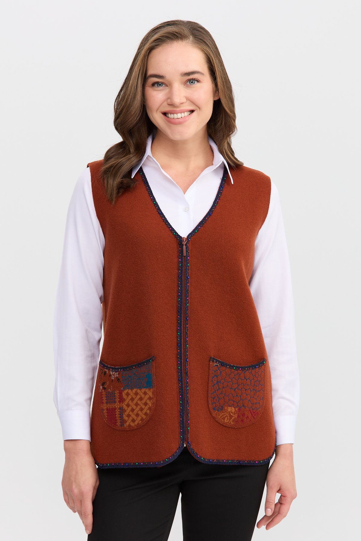 22112Kadın V Yaka Su Taşı Boncuk İşlemeli Kısa Yün Yelek A.Taba