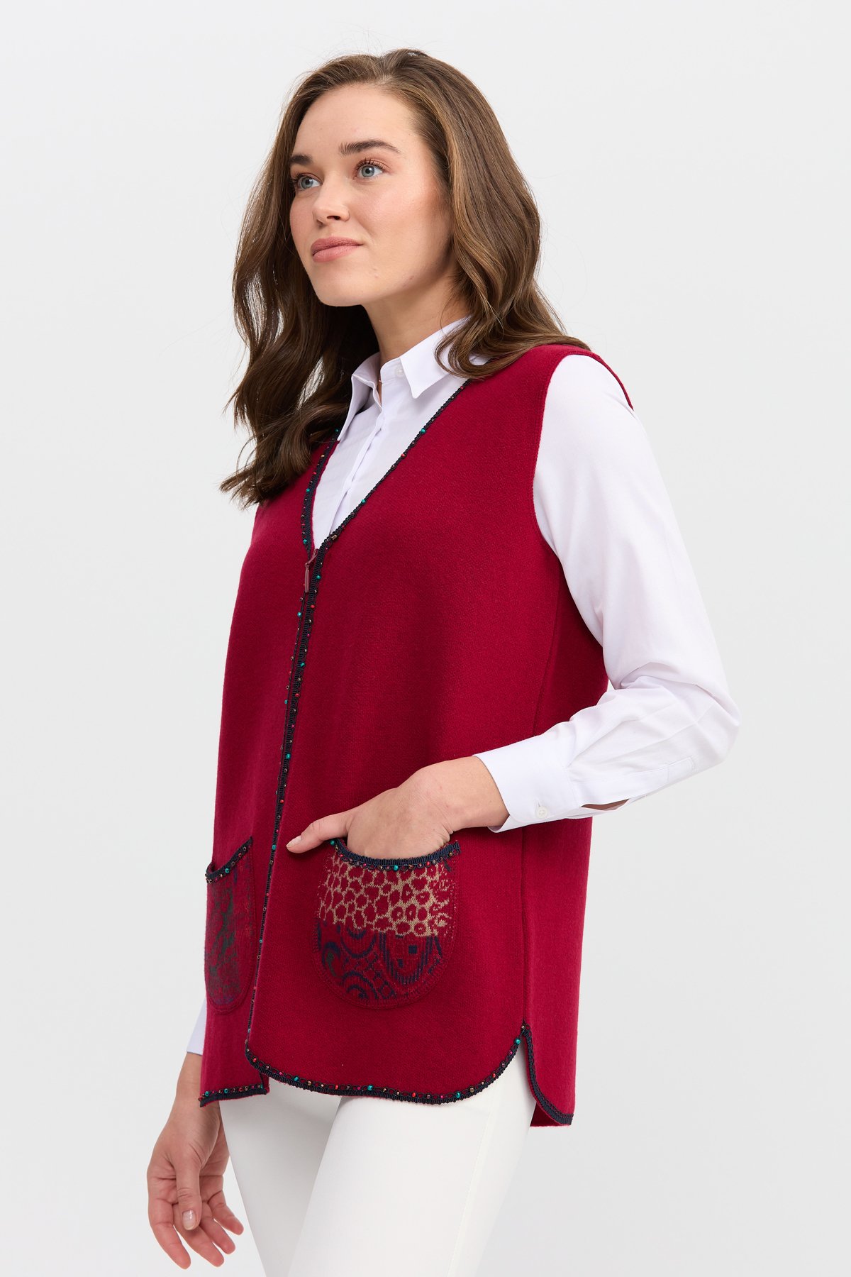 22112Kadın V Yaka Su Taşı Boncuk İşlemeli Kısa Yün Yelek V.Çürüğü