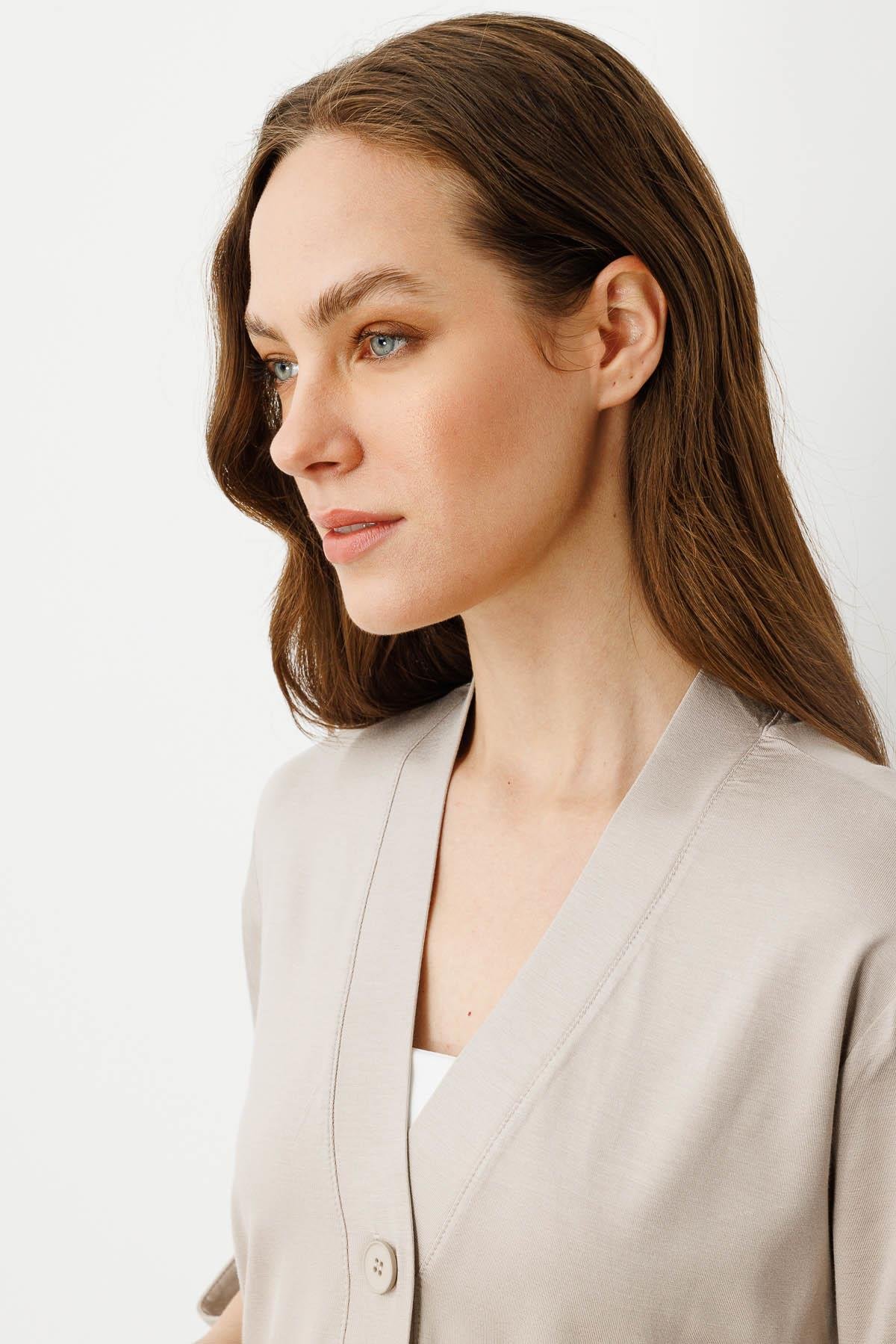 20712Kadın V Yaka Uzun Kol Cepli Düğmeli Penye Ceket Bej