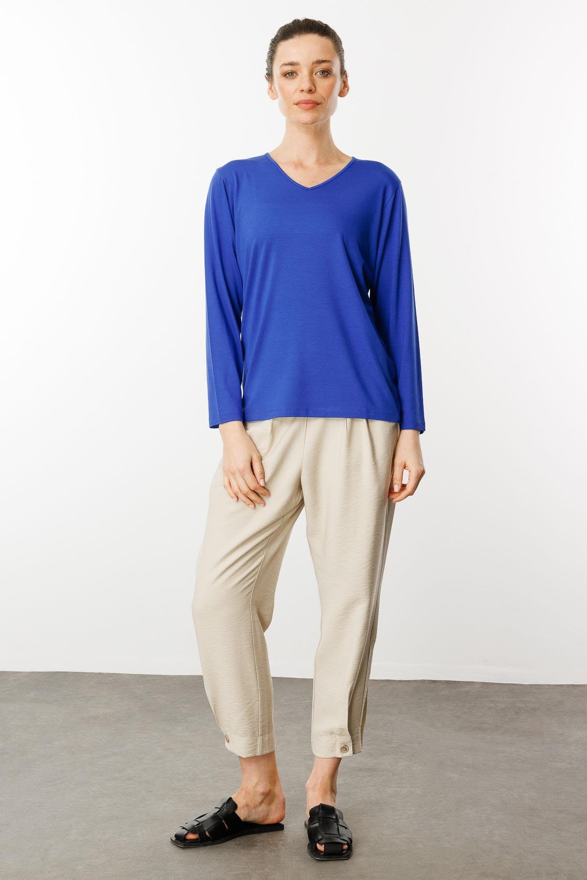 23789Kadın V Yaka Uzun Kollu Penye Bluz Saks