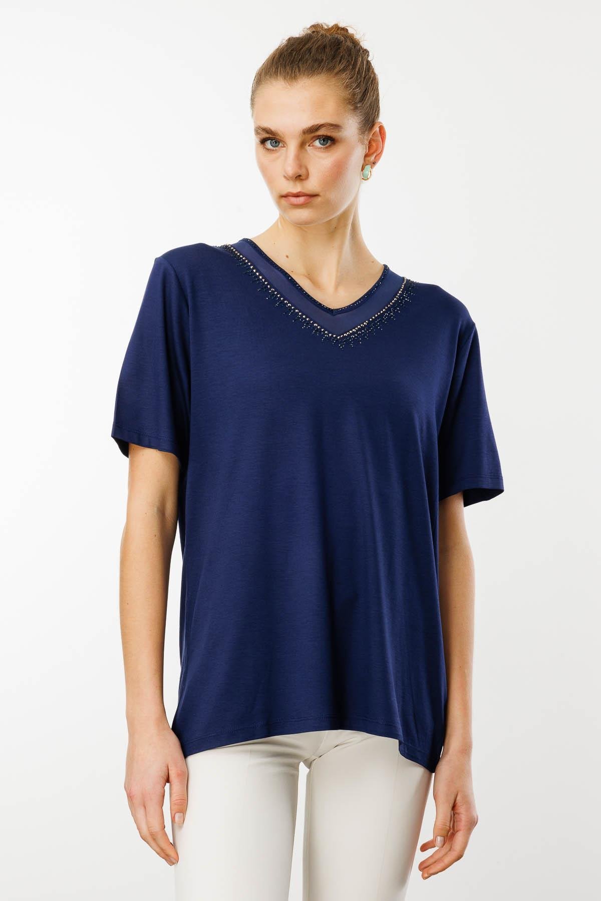 25751Kadın V Yaka Yakası Taşlı Penye T-shirt Lacivert