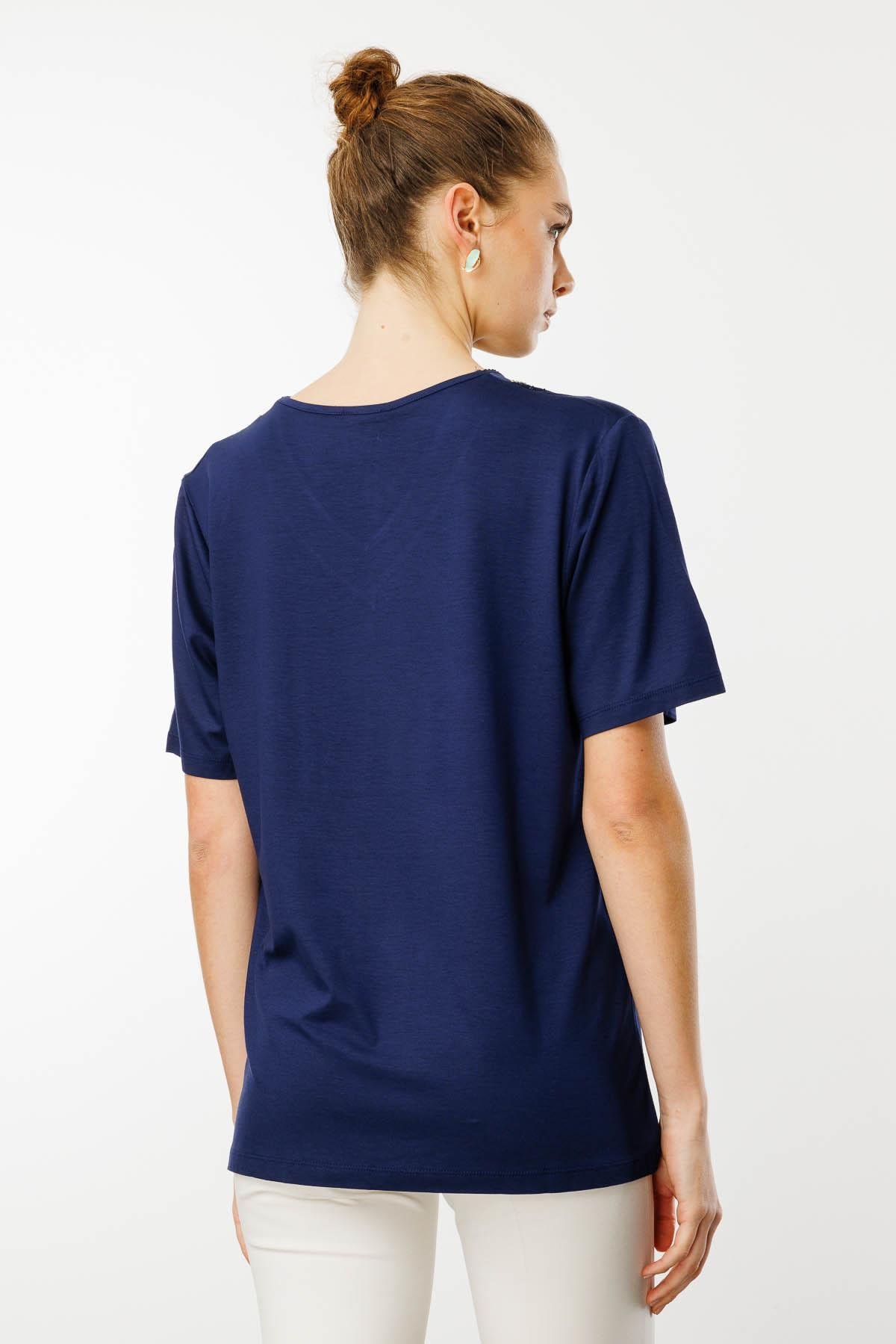25751Kadın V Yaka Yakası Taşlı Penye T-shirt Lacivert