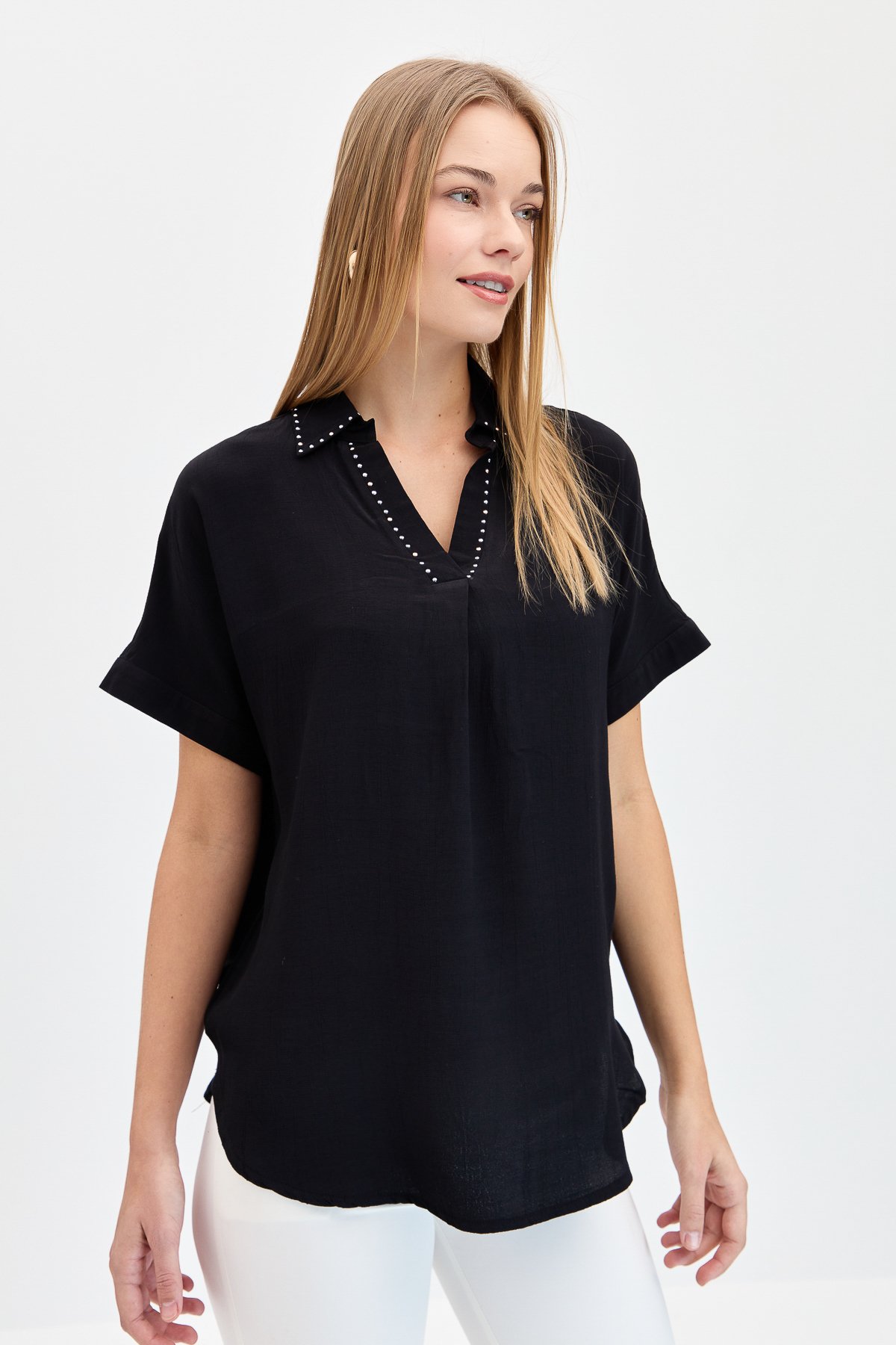 KMY24072Kadın Yaka Kenarı Taşlı Maroken Gömlek Siyah