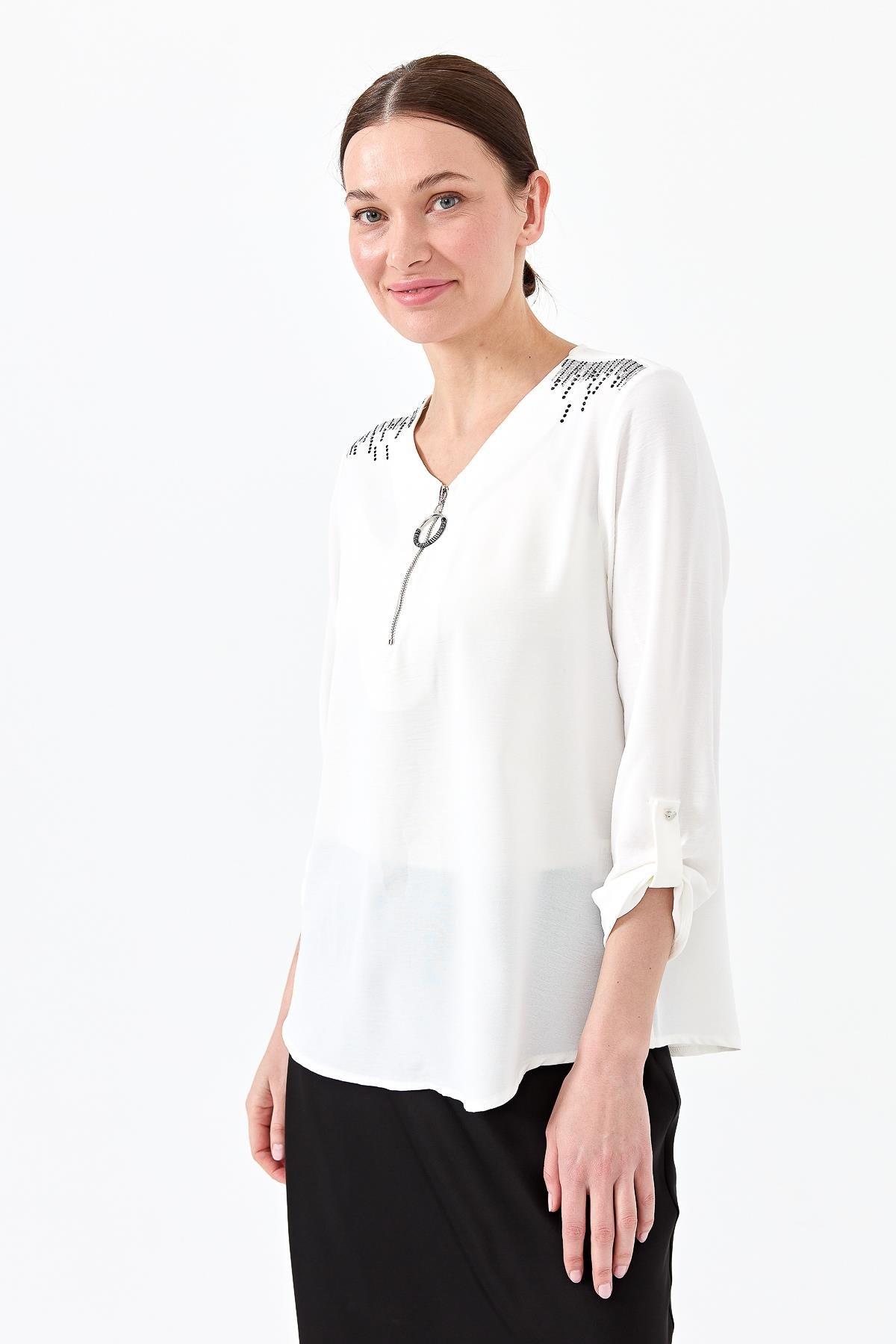 23464Kadın Yakası Fermuarlı Penye Bluz Ekru