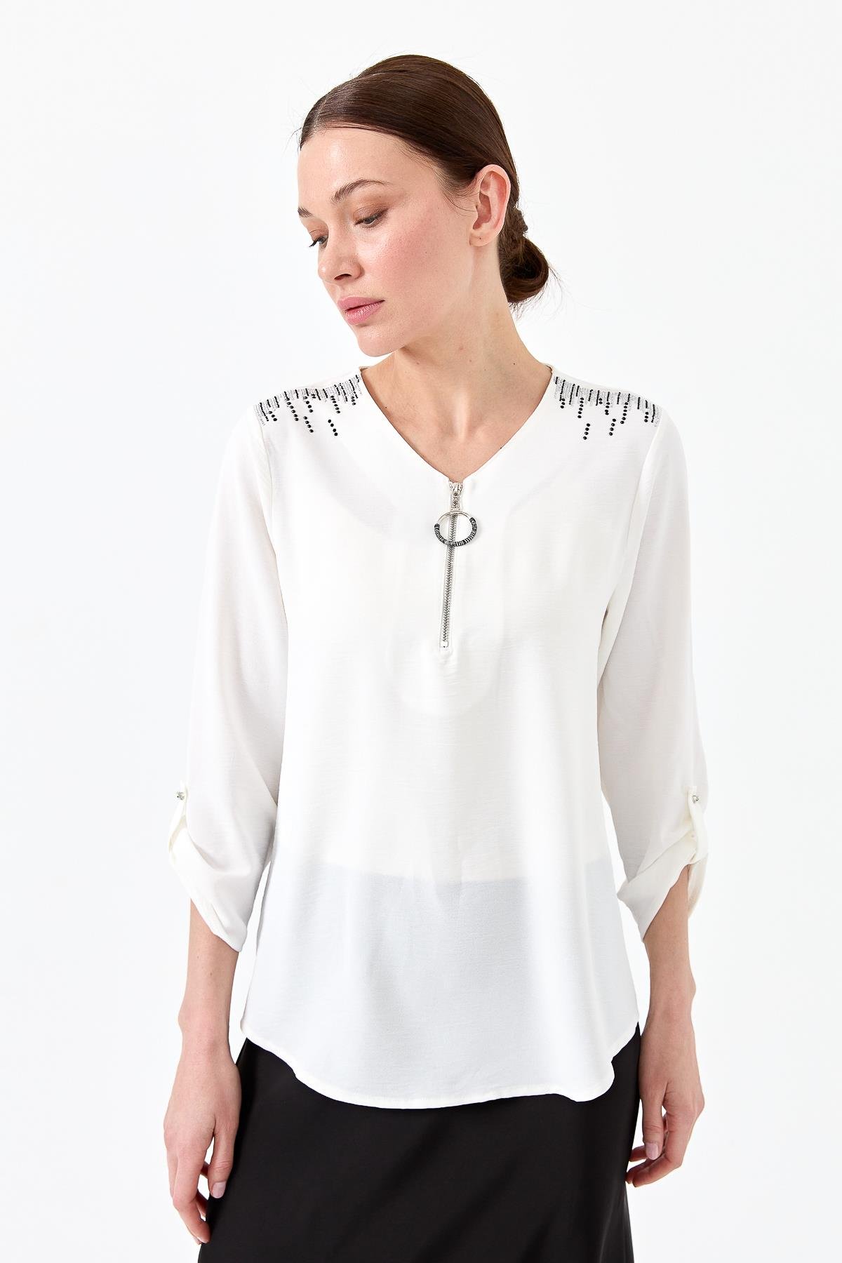 23464Kadın Yakası Fermuarlı Penye Bluz Ekru