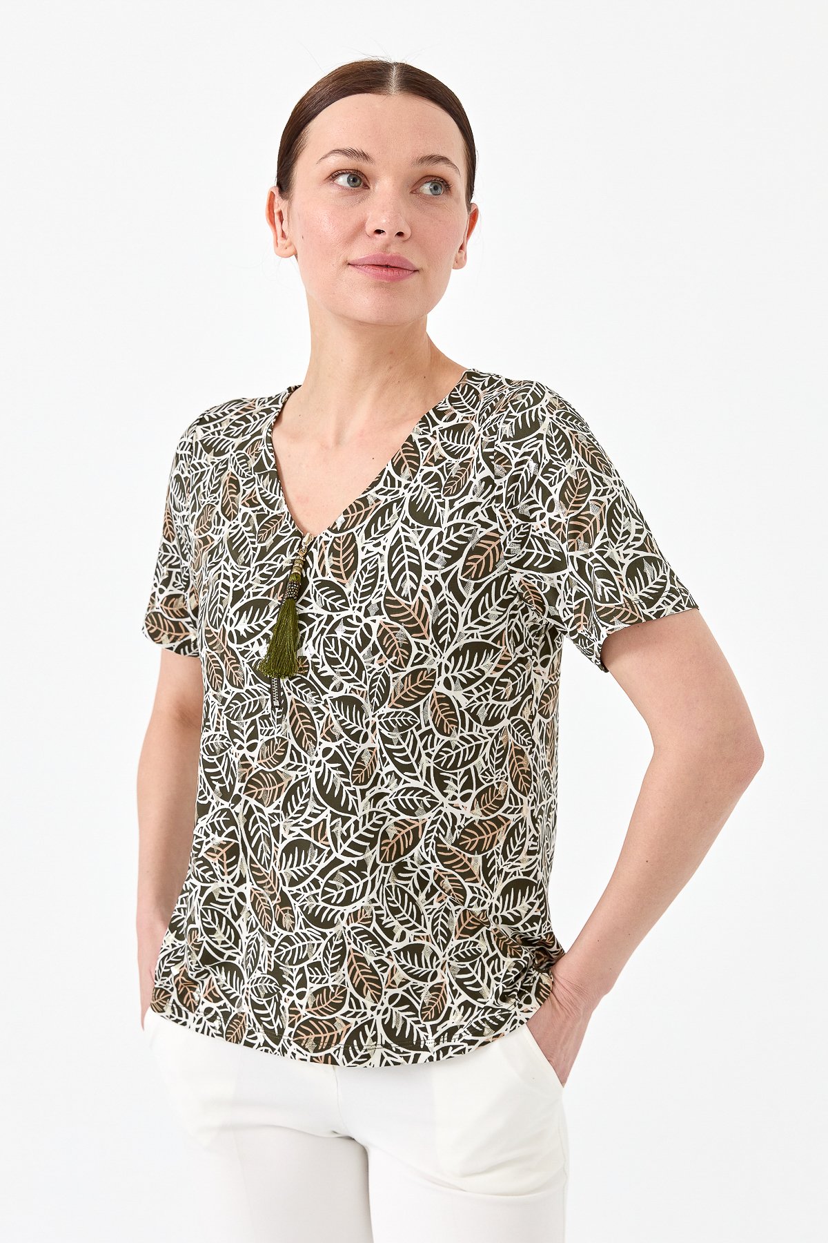 23470Kadın Yakası Fermuarlı Penye Tshirt Haki