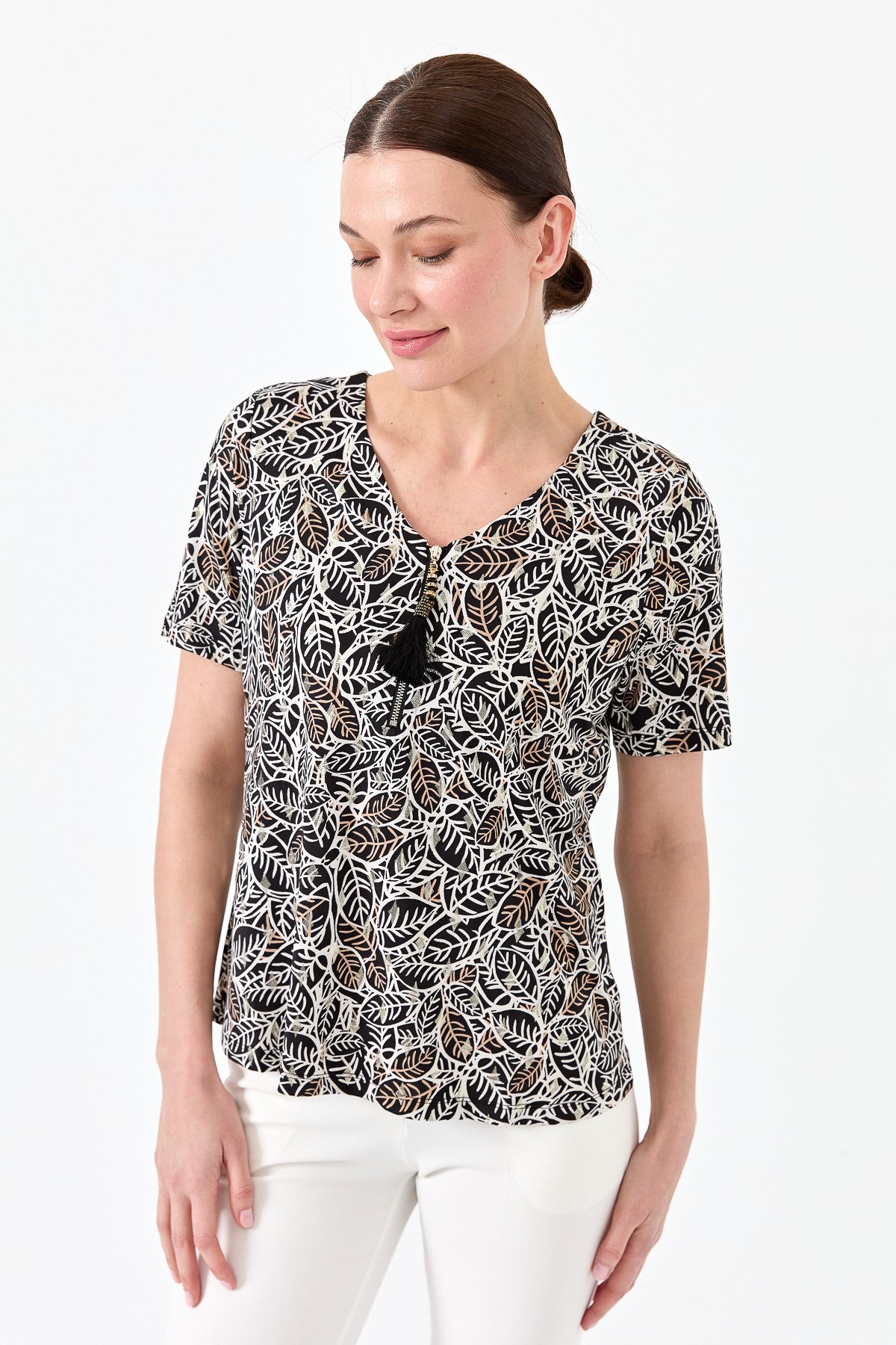 23470Kadın Yakası Fermuarlı Penye Tshirt Siyah