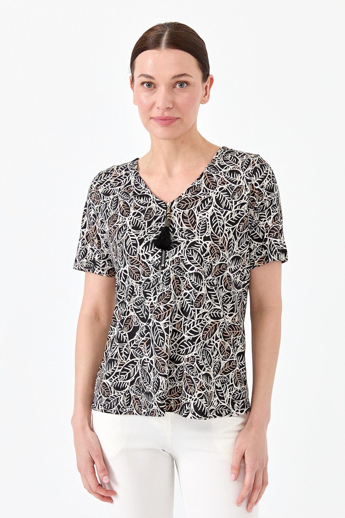 23470Kadın Yakası Fermuarlı Penye Tshirt Siyah