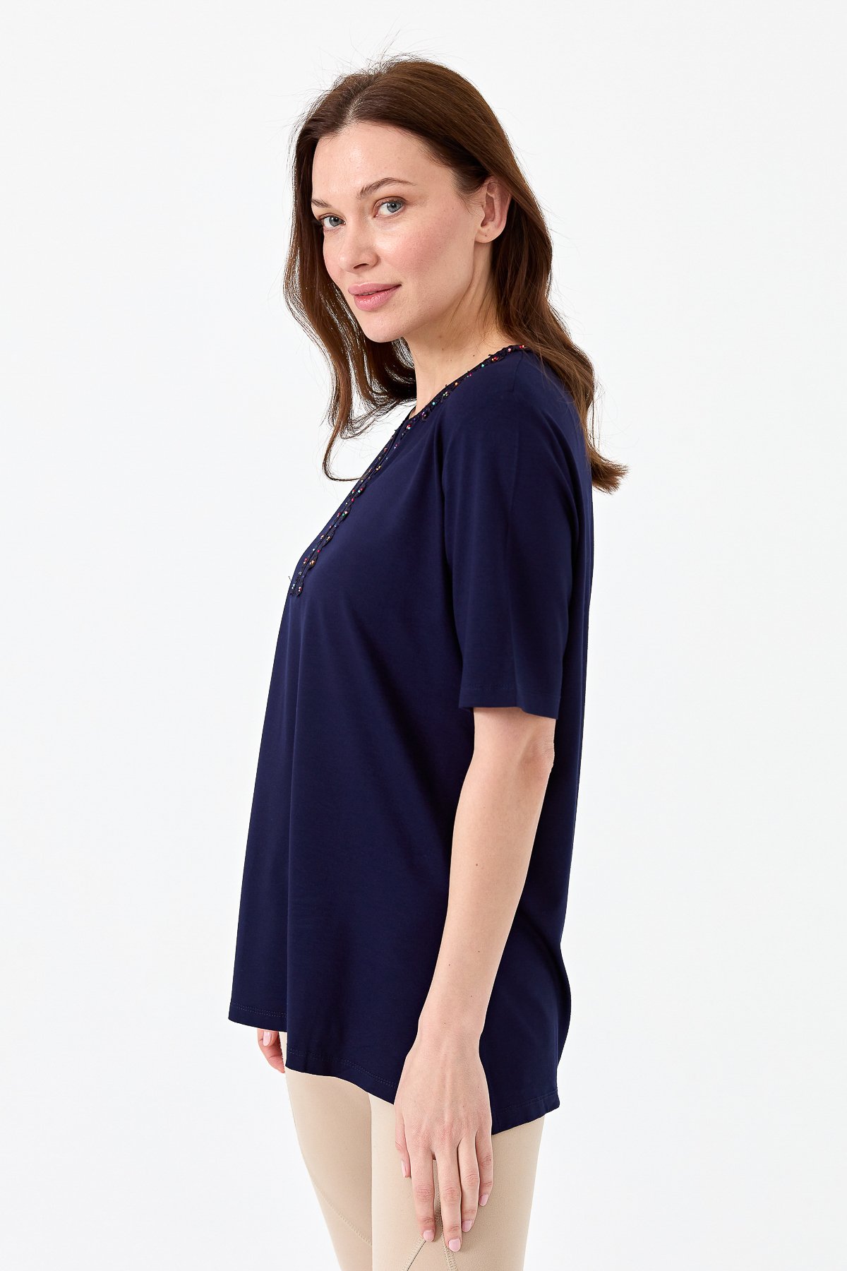 23703Kadın Yakası Patlı Boncuk İşlemeli Penye T-shirt Lacivert