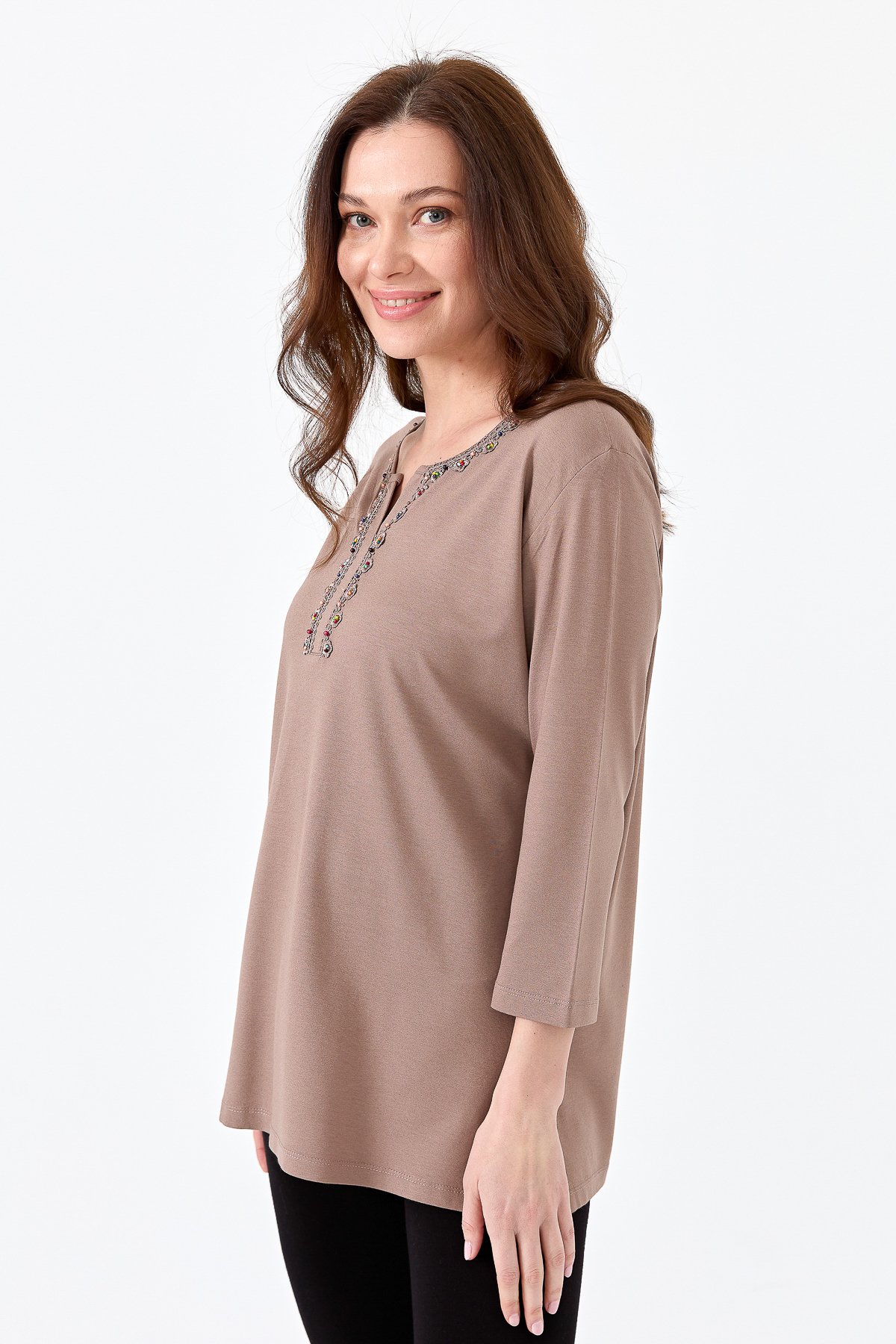 23704Kadın Yakası Patlı Boncuk İşlemeli Truvakar Kol Penye Bluz Vizon