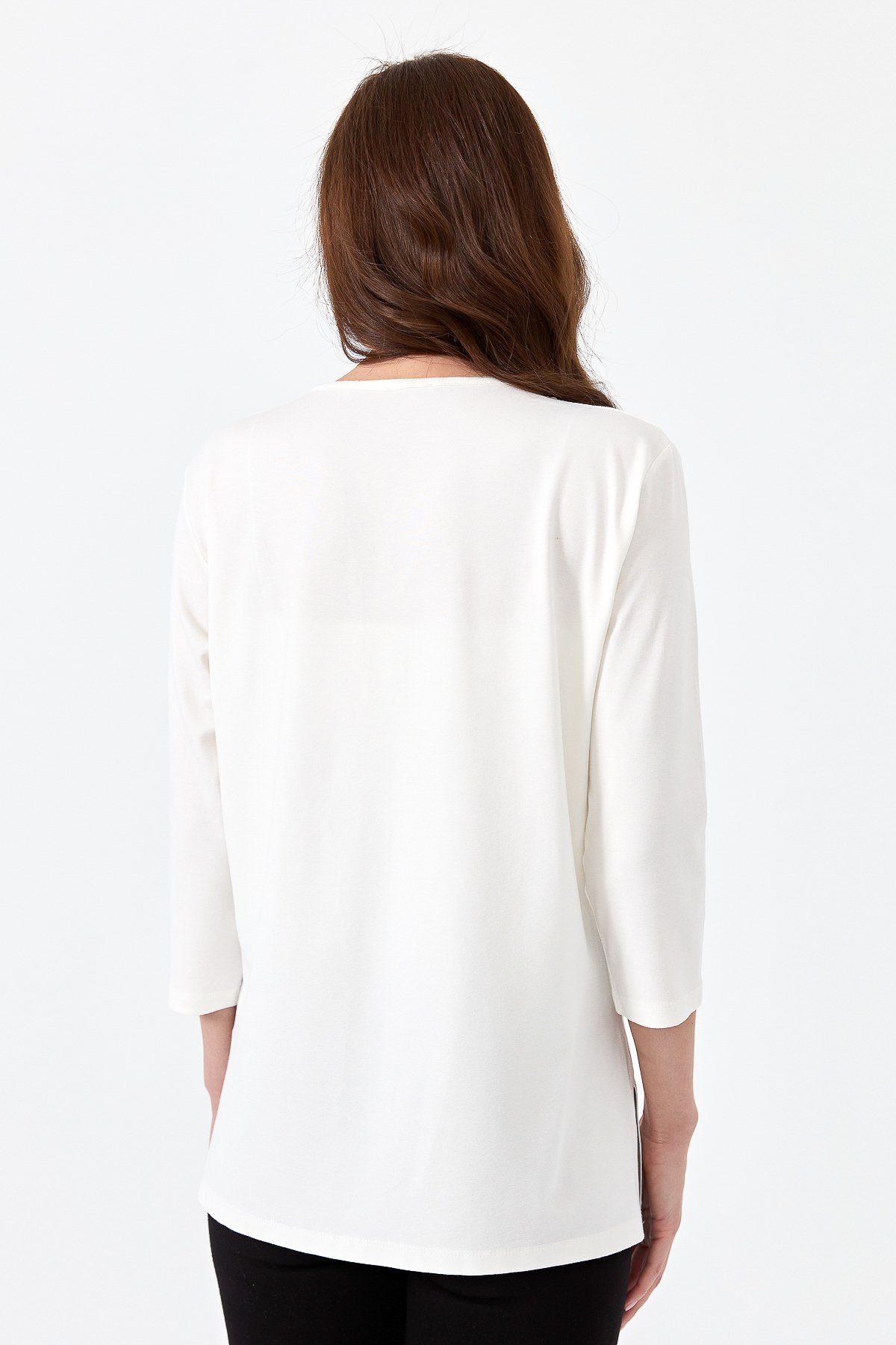 23704Kadın Yakası Patlı Boncuk İşlemeli Truvakar Kol Penye Bluz Ekru