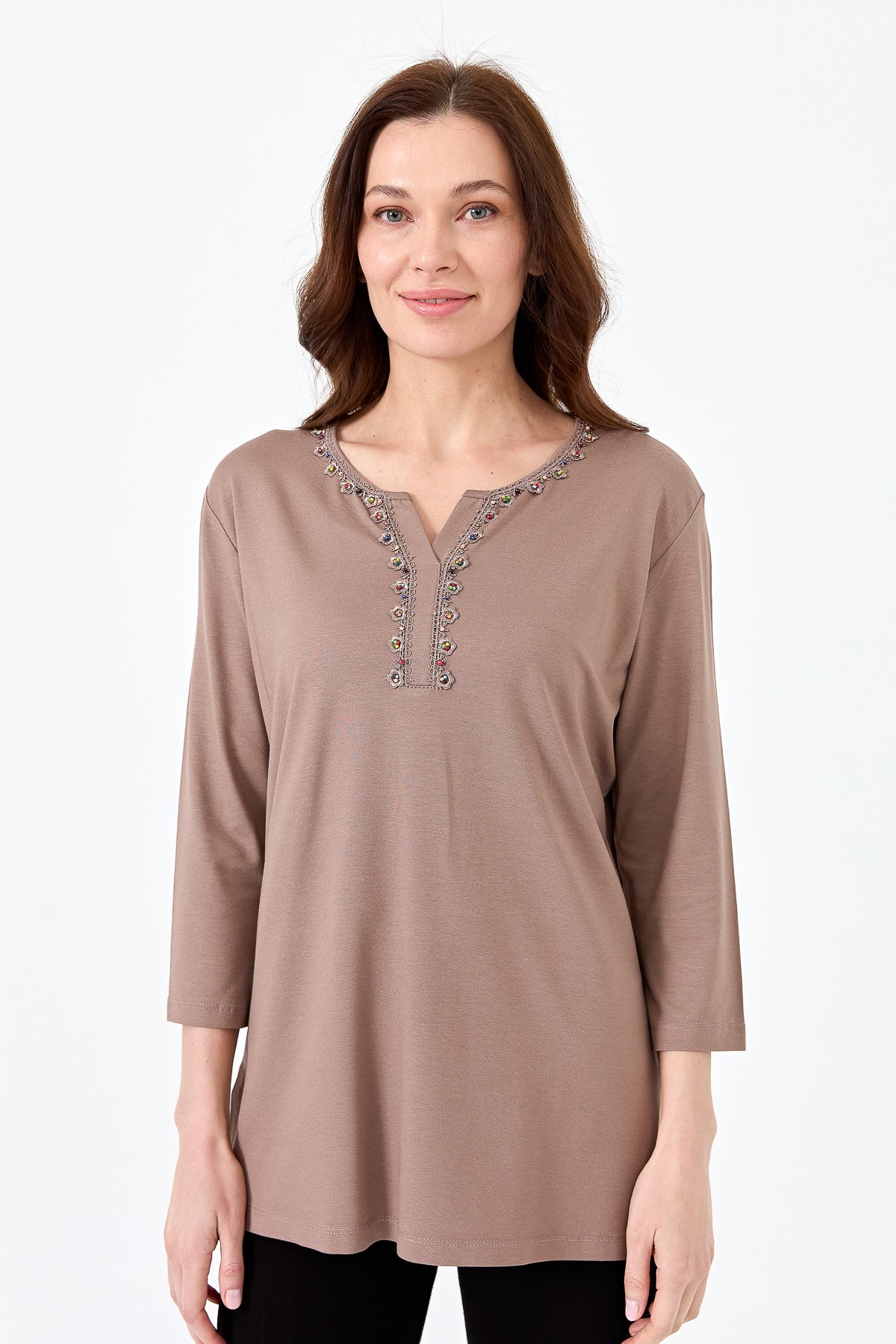 23704Kadın Yakası Patlı Boncuk İşlemeli Truvakar Kol Penye Bluz Vizon