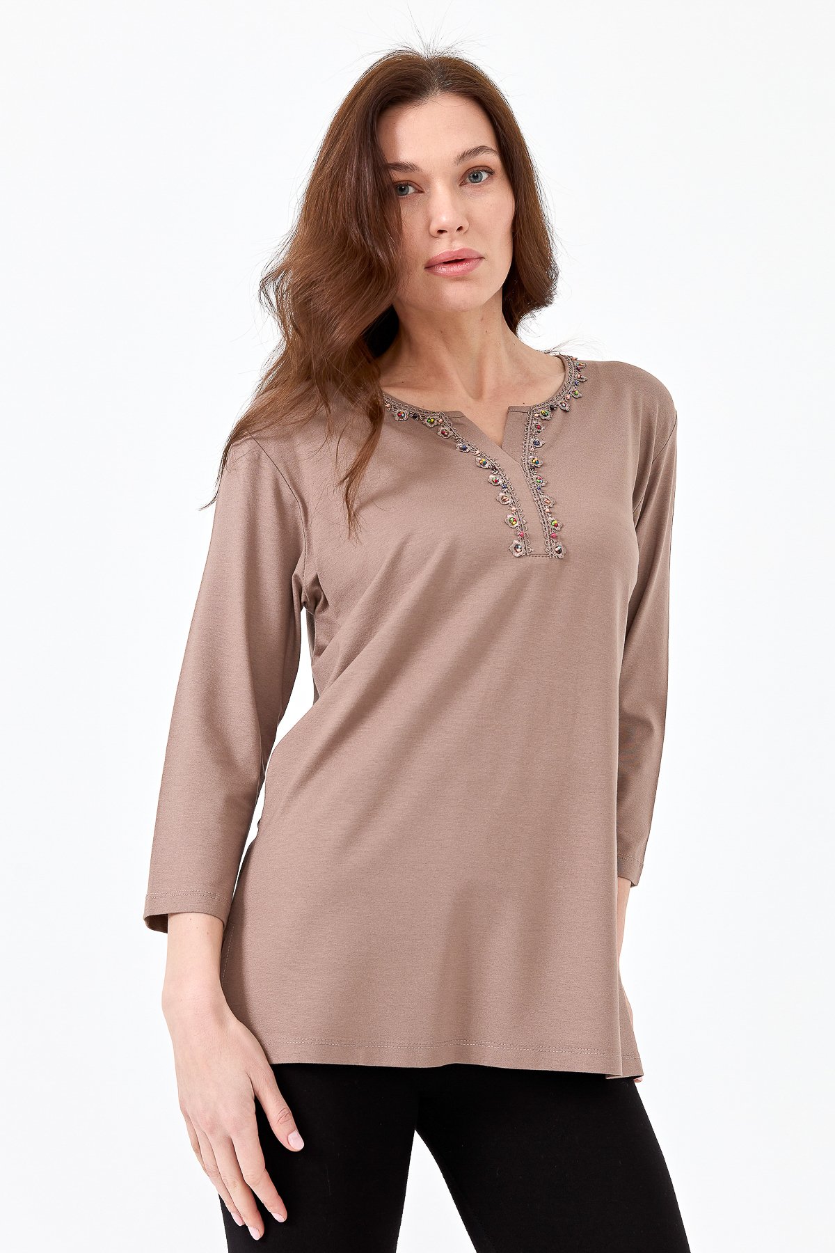 23704Kadın Yakası Patlı Boncuk İşlemeli Truvakar Kol Penye Bluz Vizon