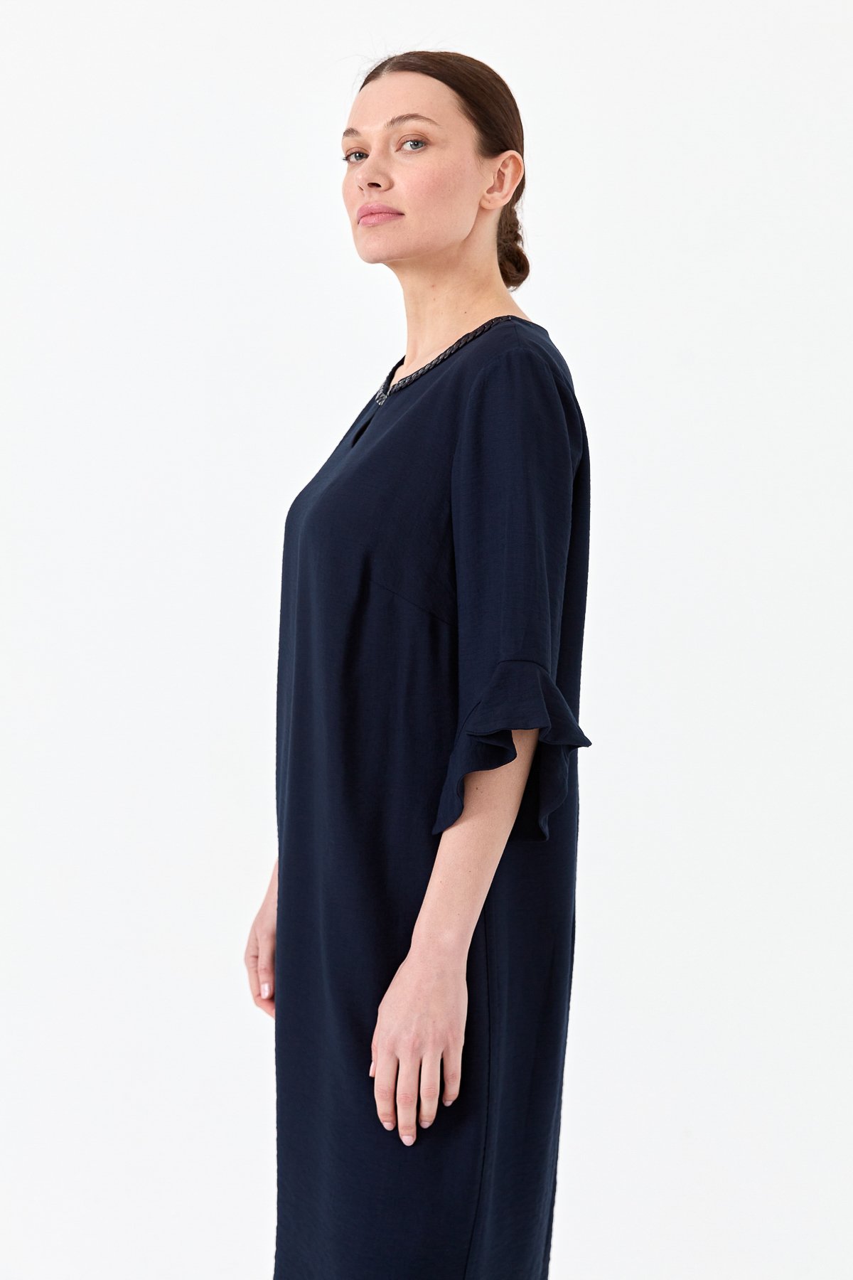 22723Kadın Yakası Zincir Aksesuarlı Keten Elbise Lacivert