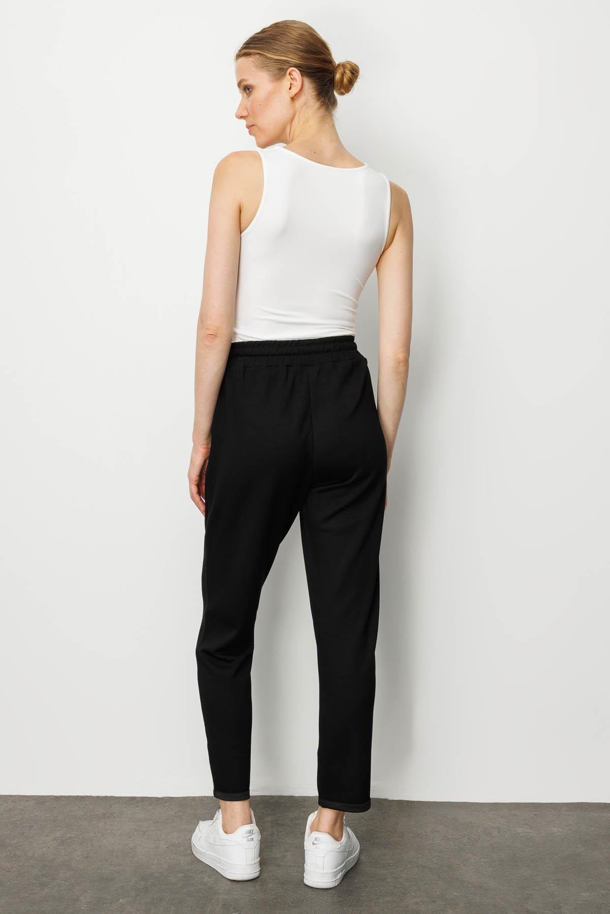 25426Kadın Yan Cepli Eşofman Altı Siyah