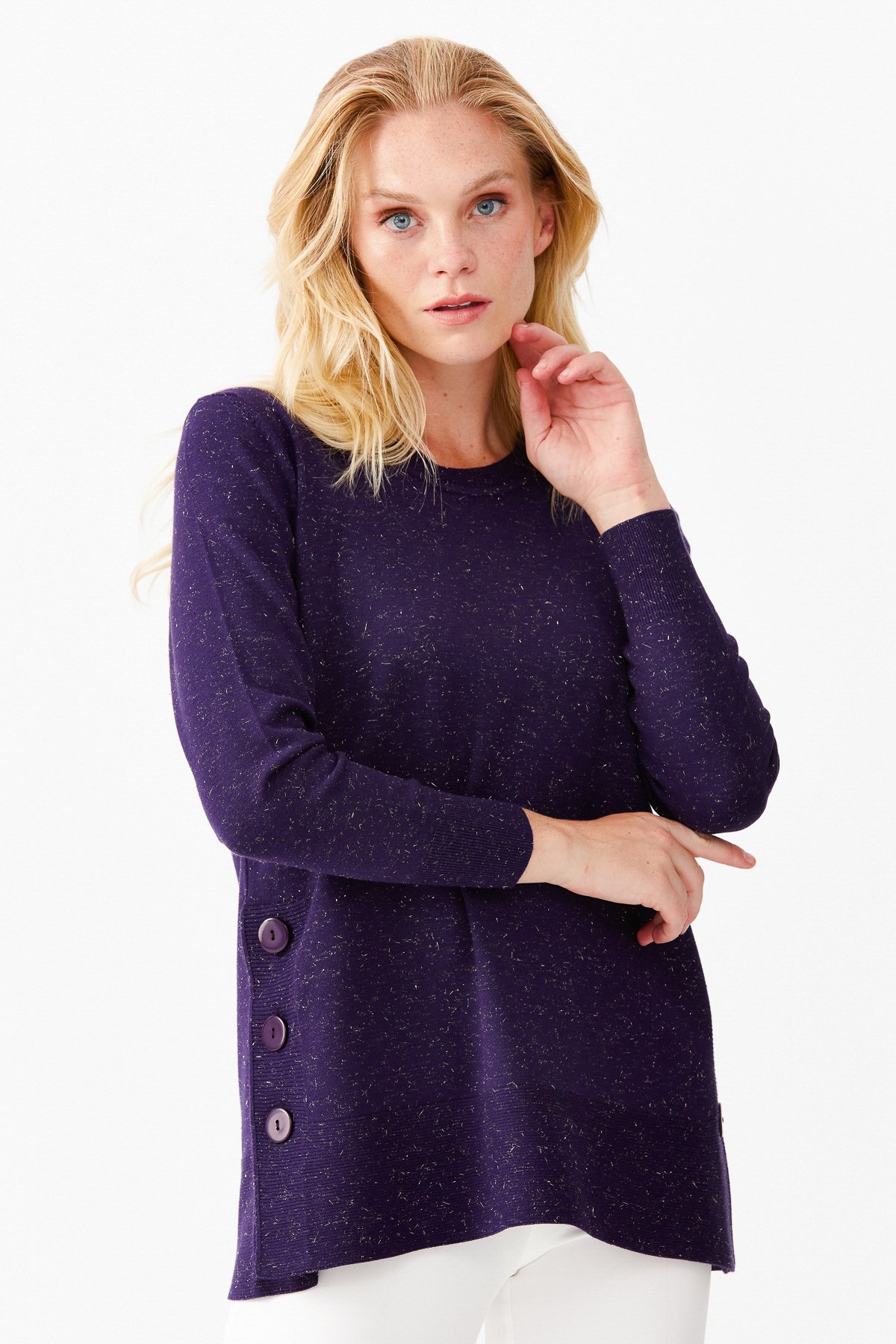 21370Женский свитер с люрексом снизу и по покам фиолетовый 