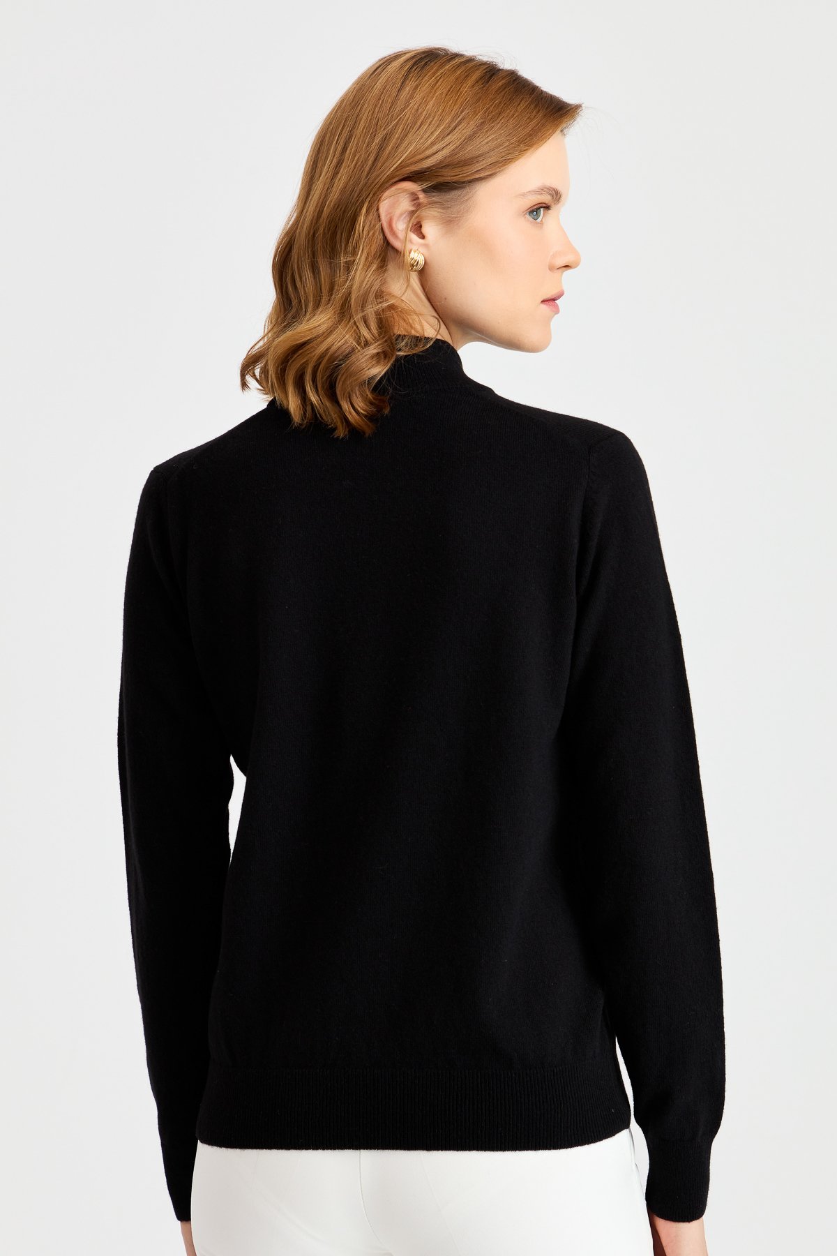 21040Женский свитер с имитацией черепахой, черный